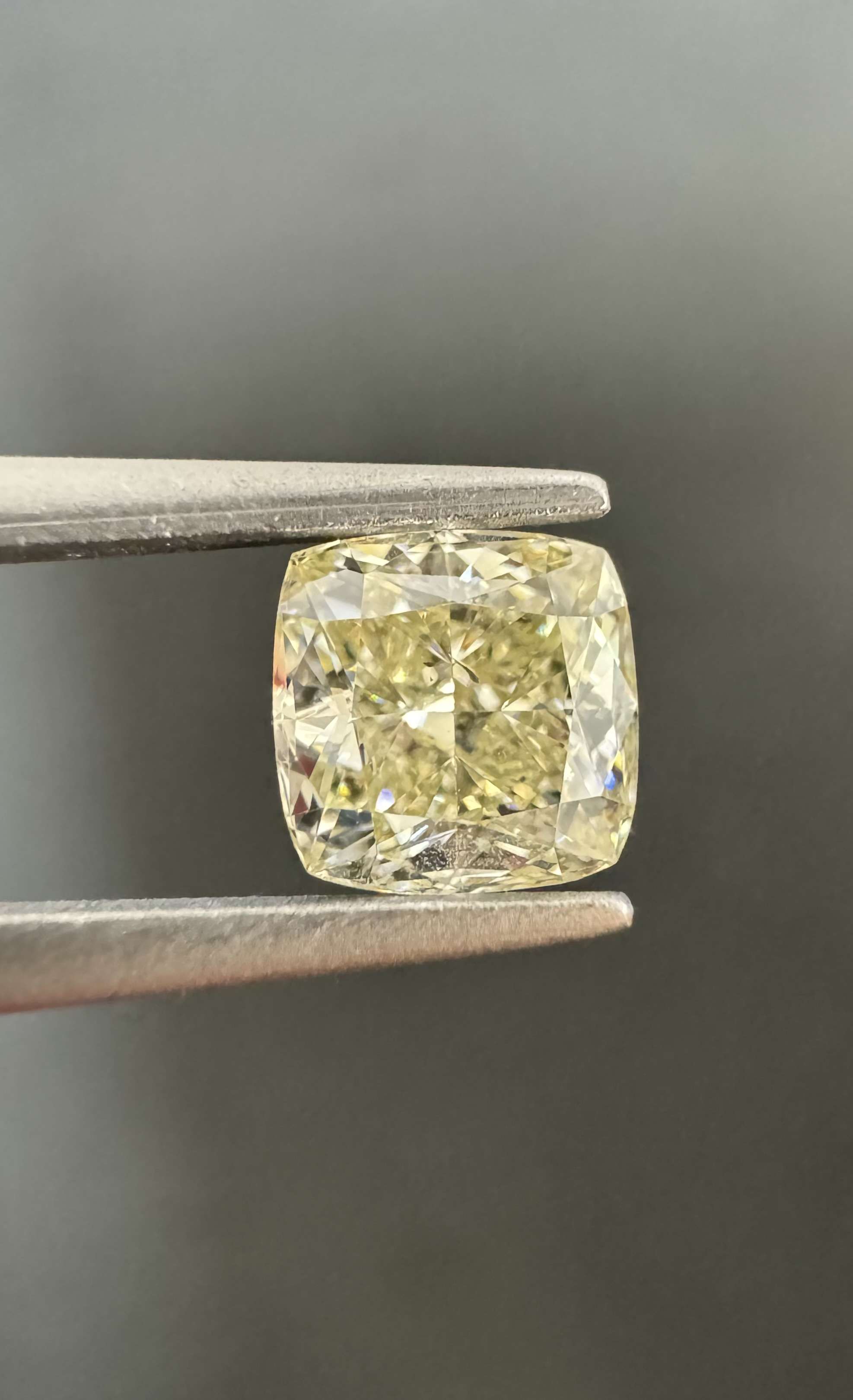 0.70ct Cushion SINGLE image 3 of 4
