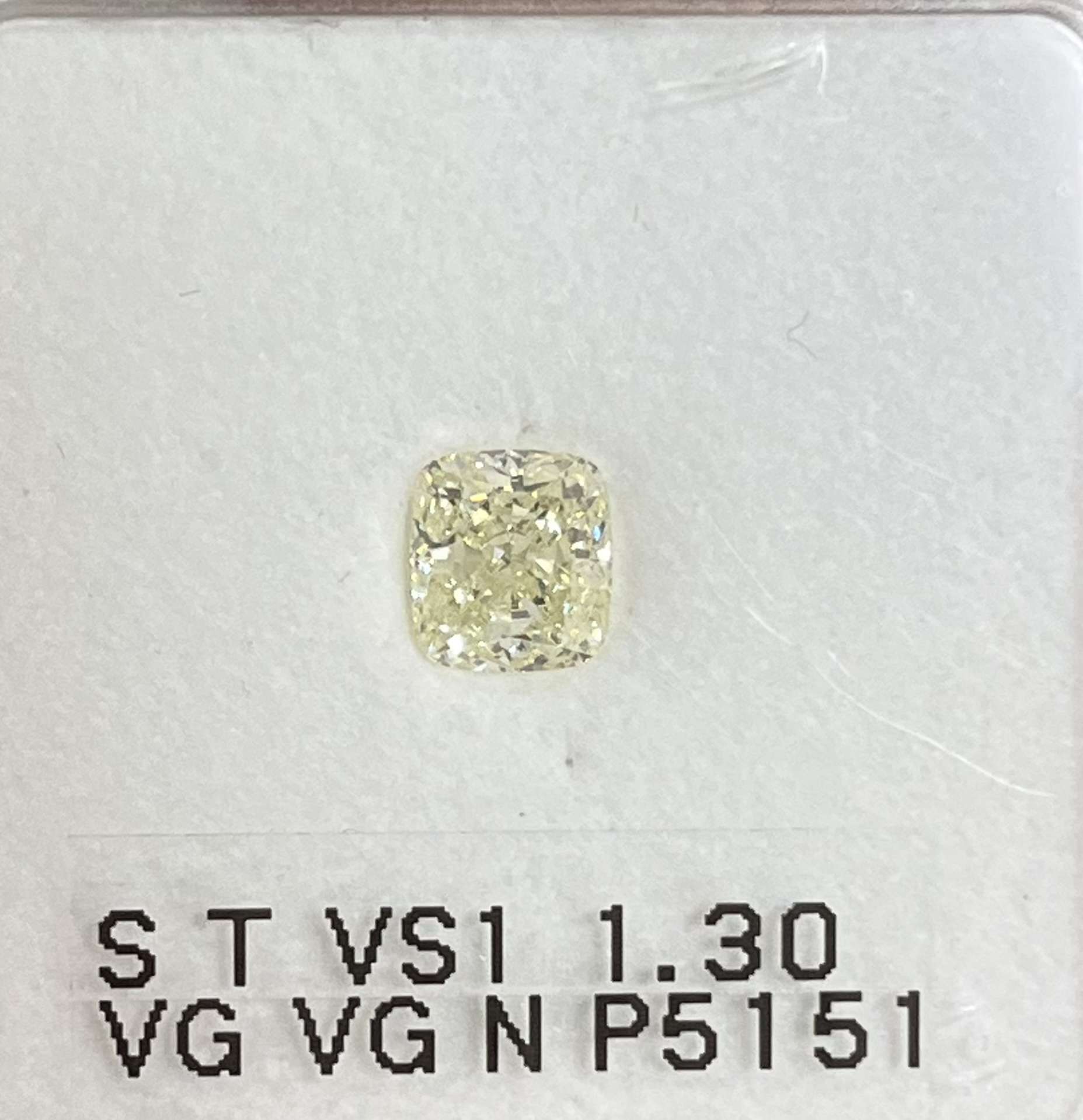 1.30ct Cushion SINGLE image 3 of 4