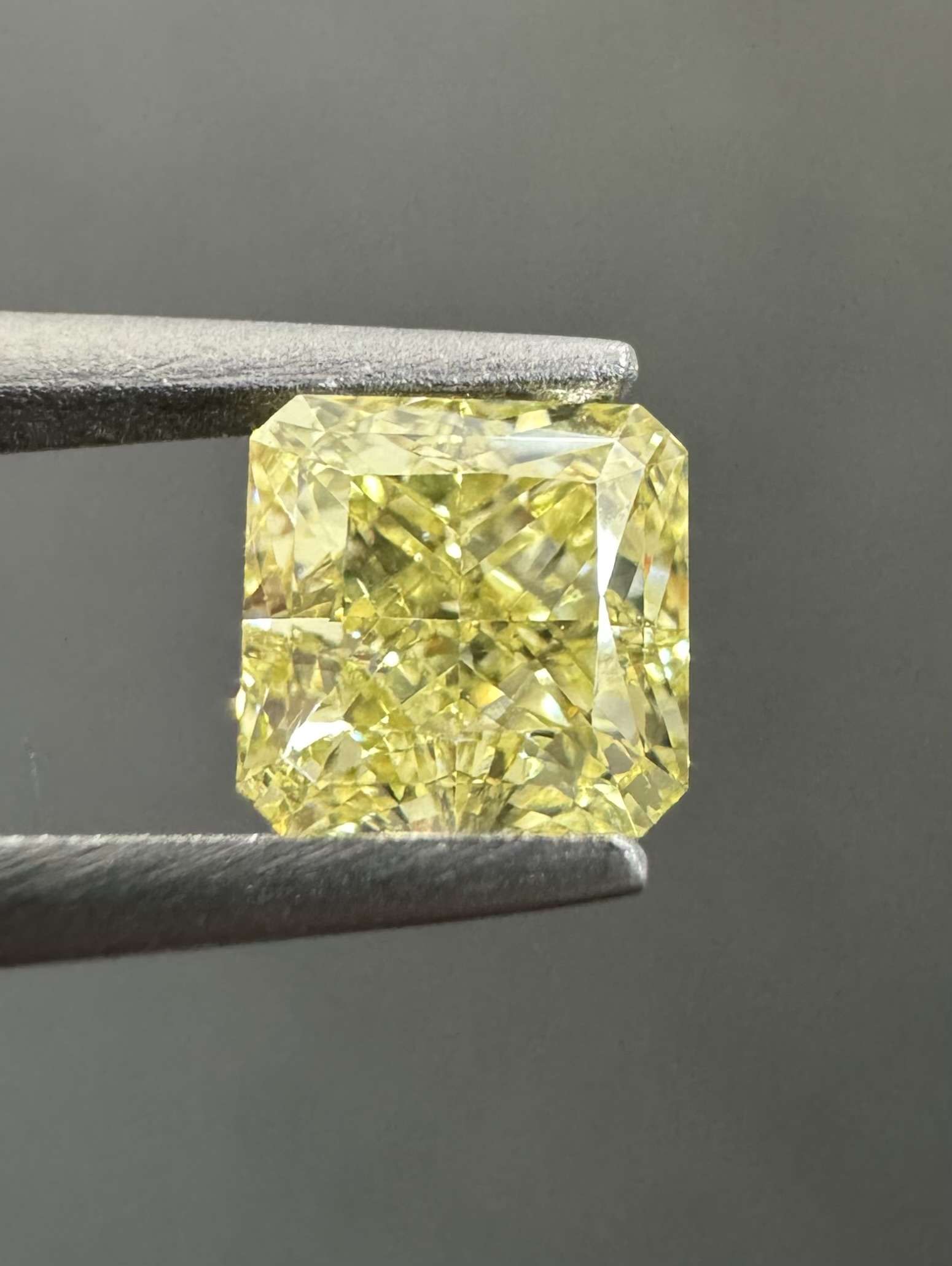 0.64ct SQUARE RADIANT SINGLE image 2 of 3