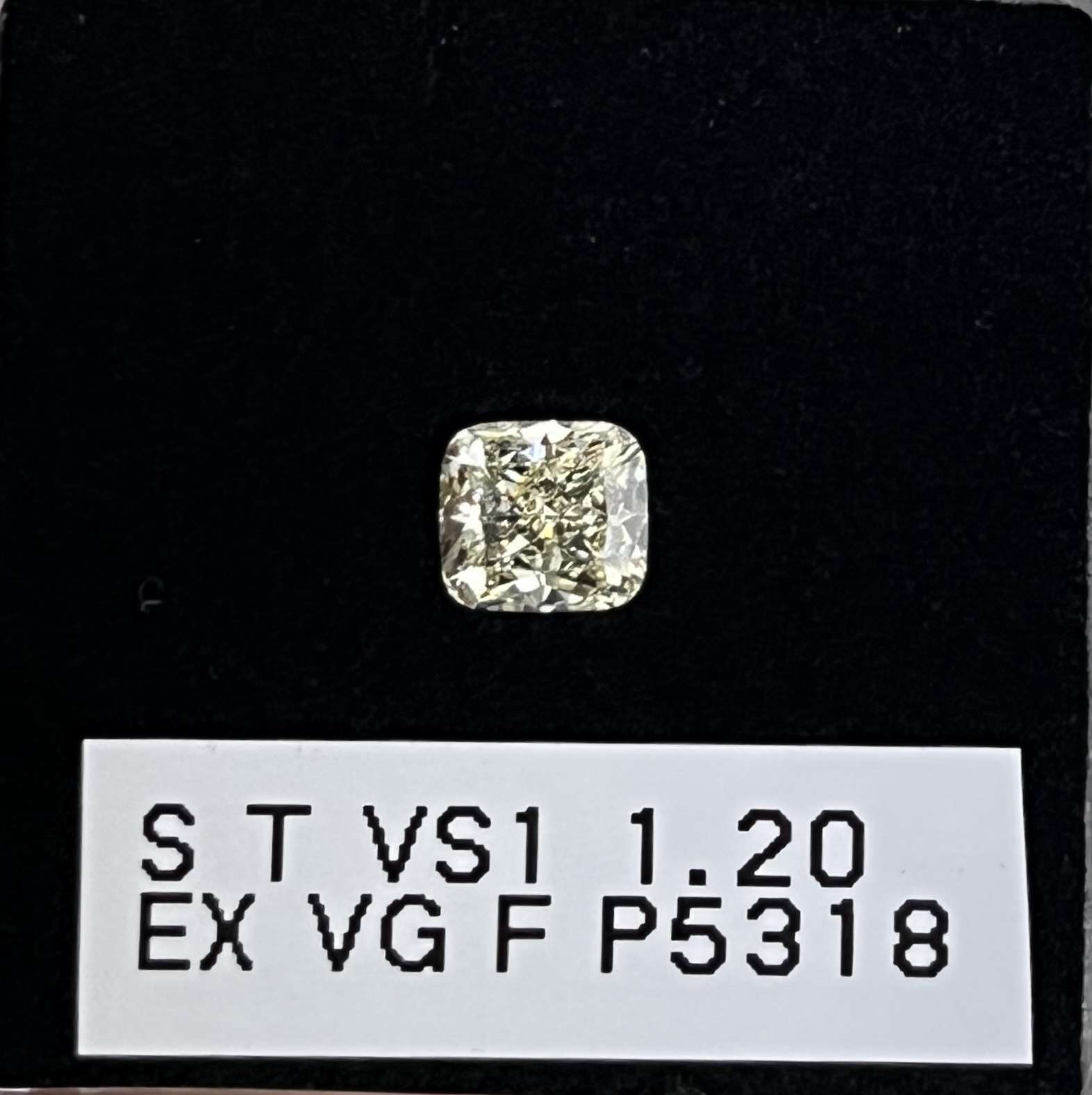 1.20ct Cushion SINGLE image 3 of 4