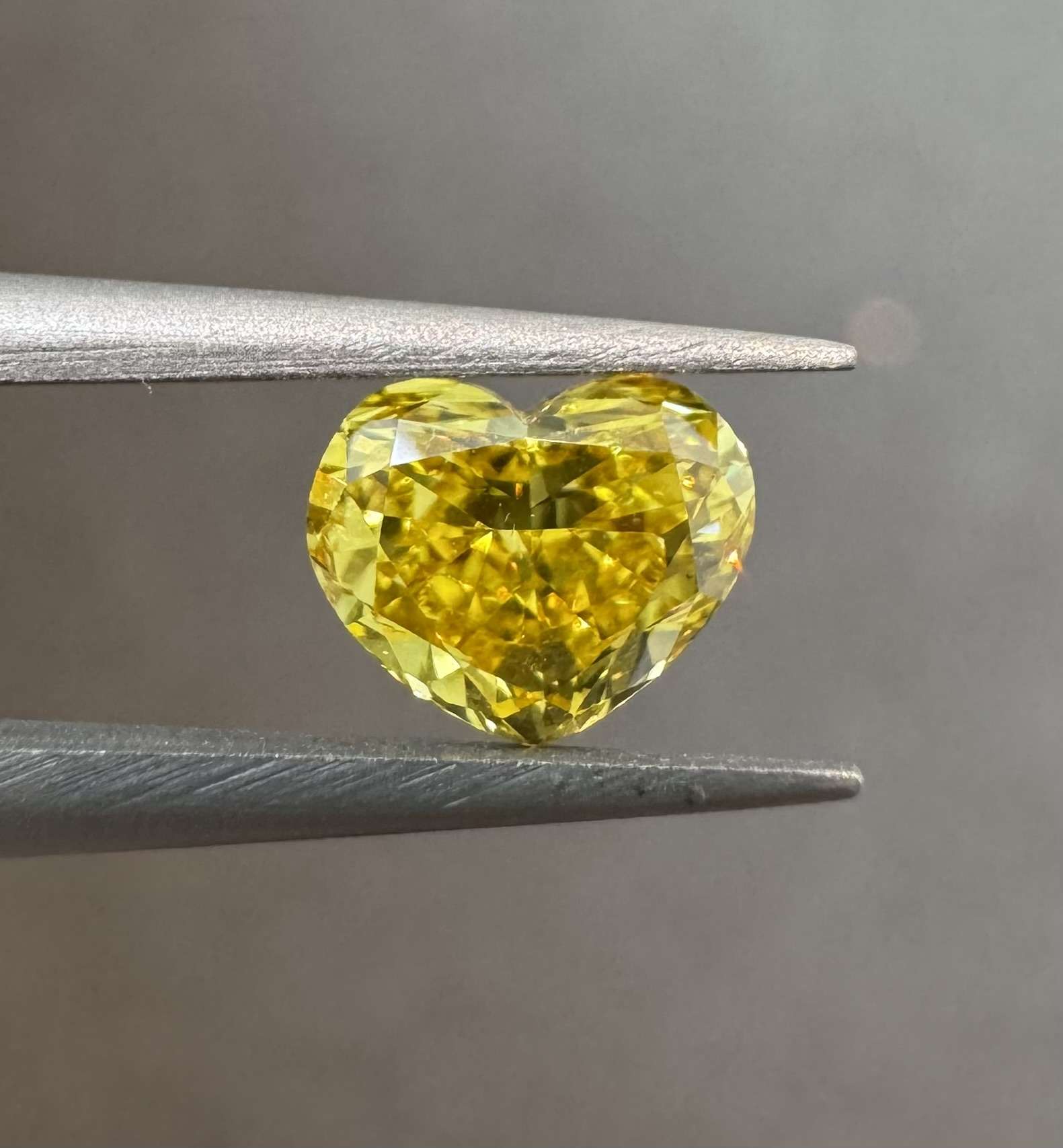 0.77ct Heart SINGLE image 2 of 3