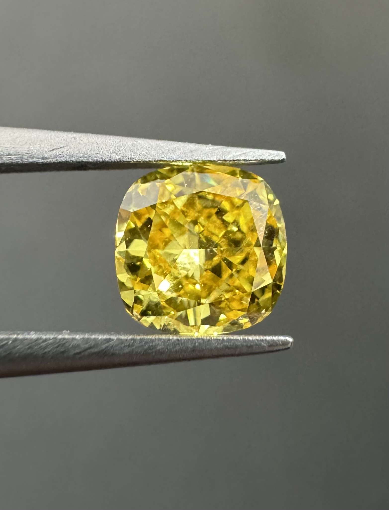 0.42ct Cushion SINGLE image 2 of 2