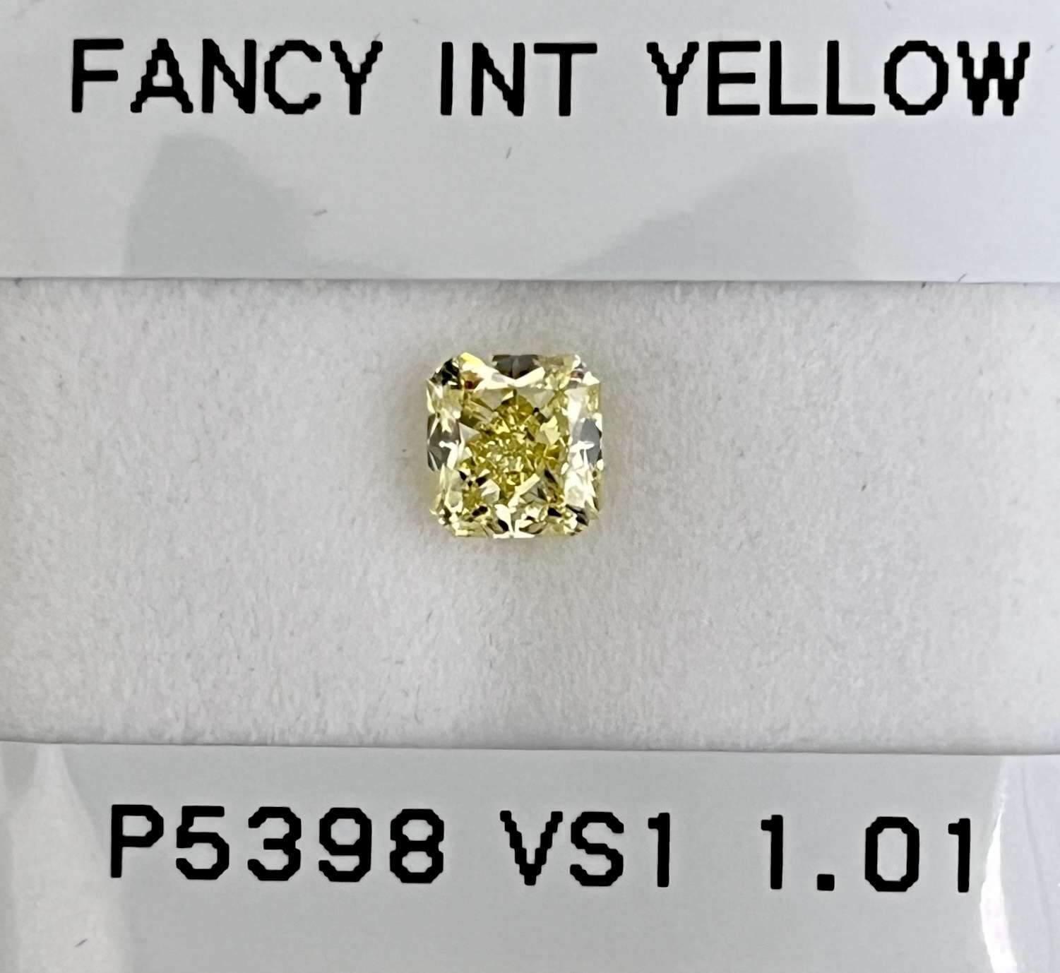 1.01ct SQUARE RADIANT SINGLE image 2 of 3