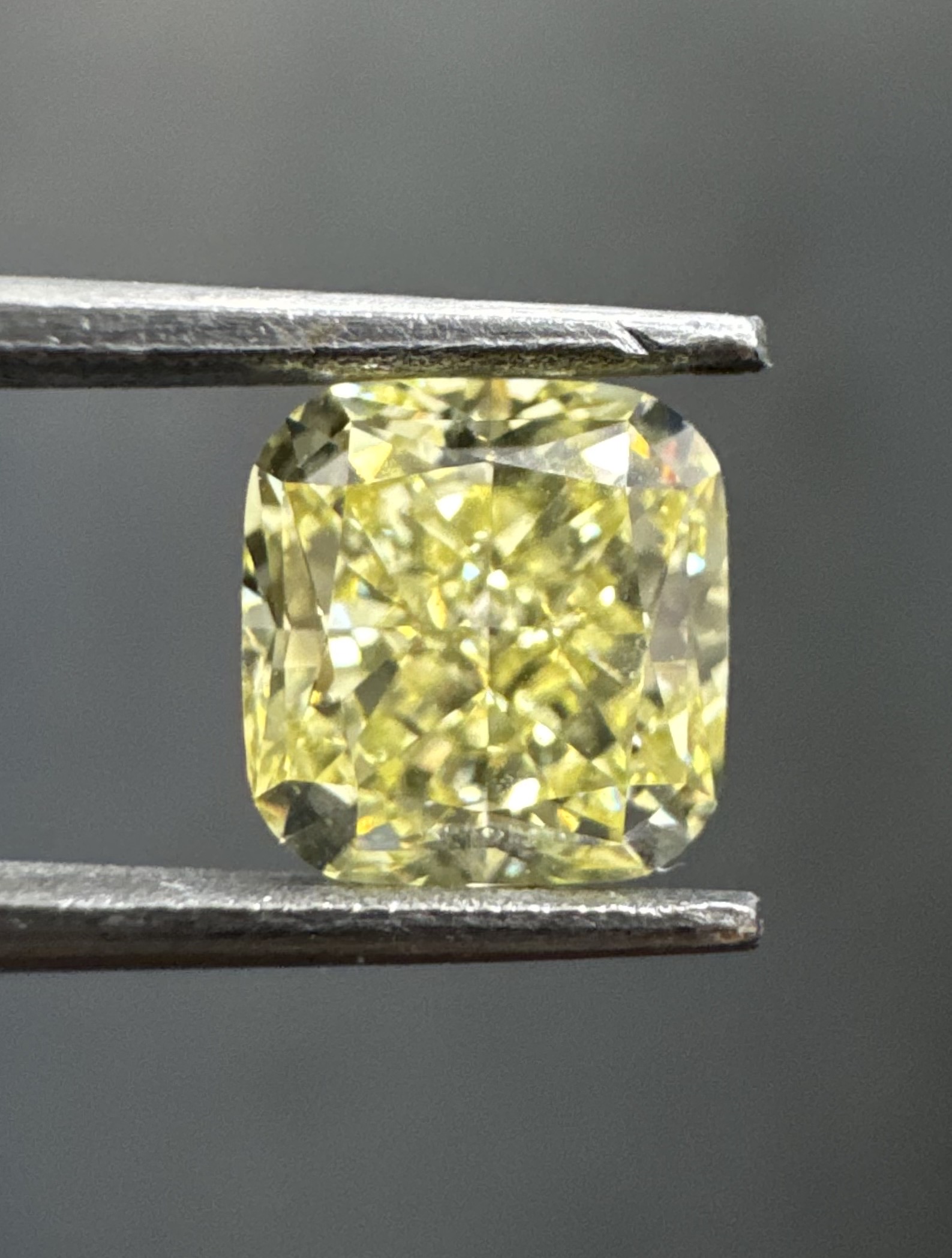 1.02ct Cushion SINGLE image 2 of 3