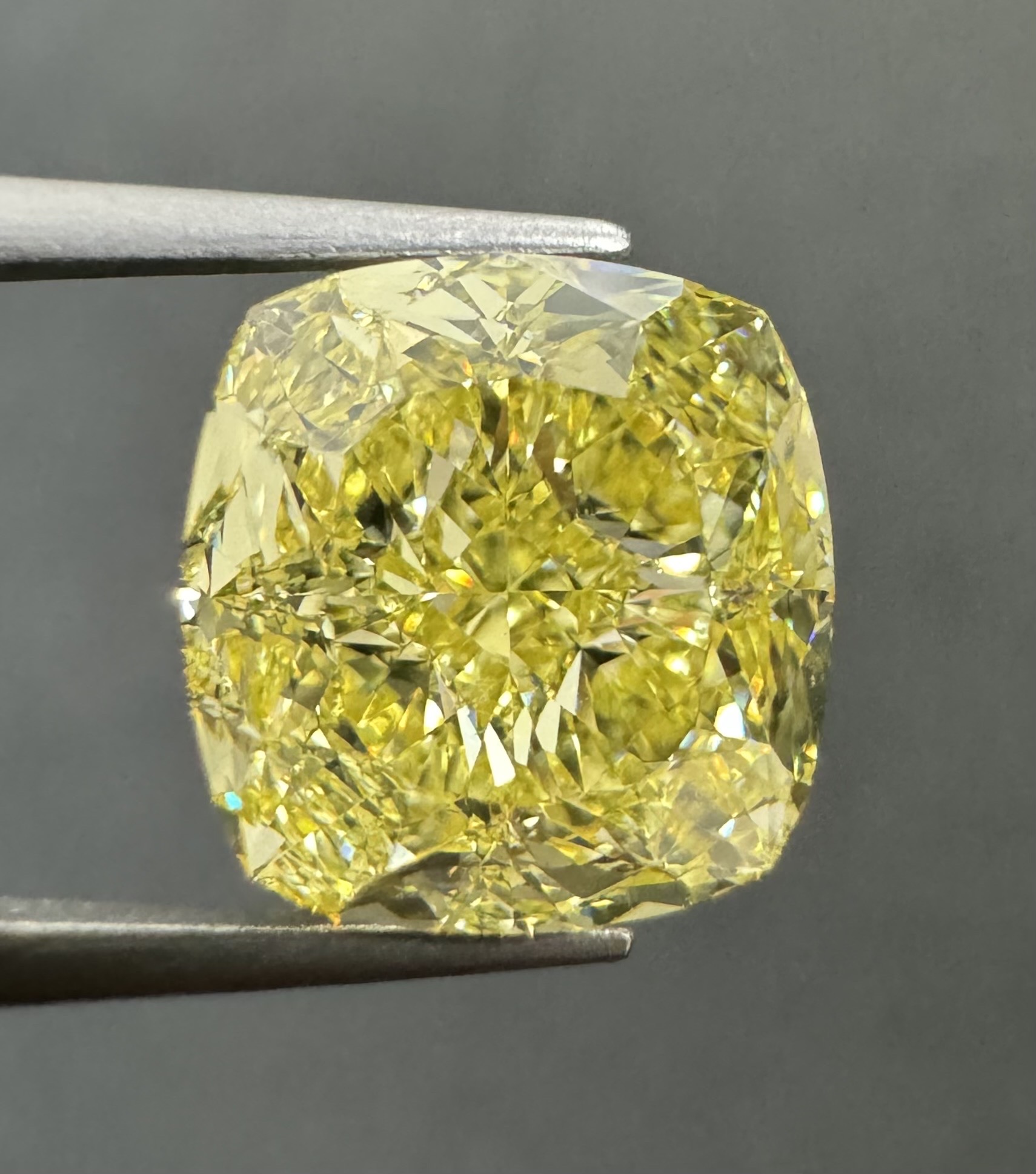 5.02ct Cushion SINGLE image 2 of 3