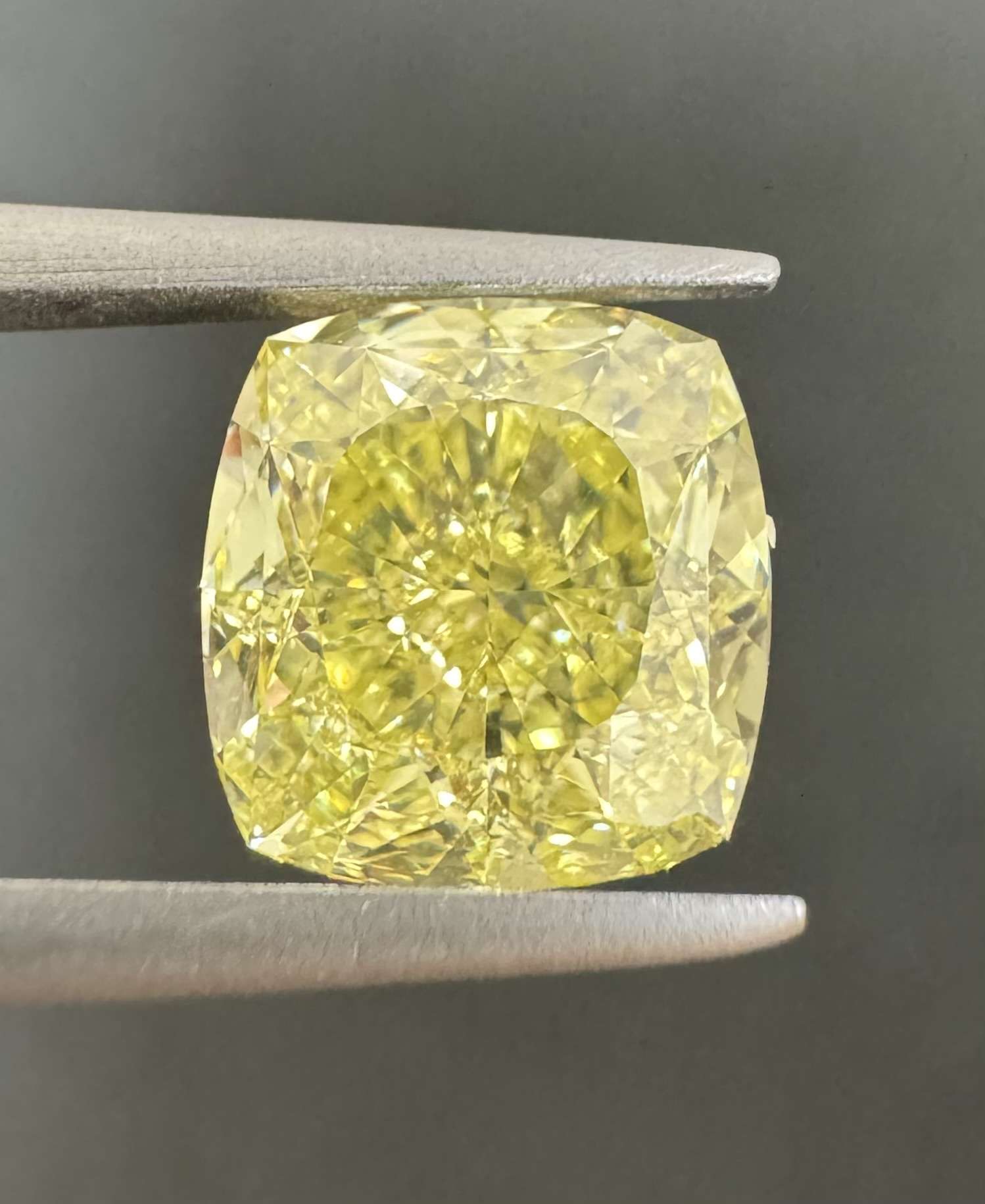 3.02ct Cushion SINGLE image 2 of 3