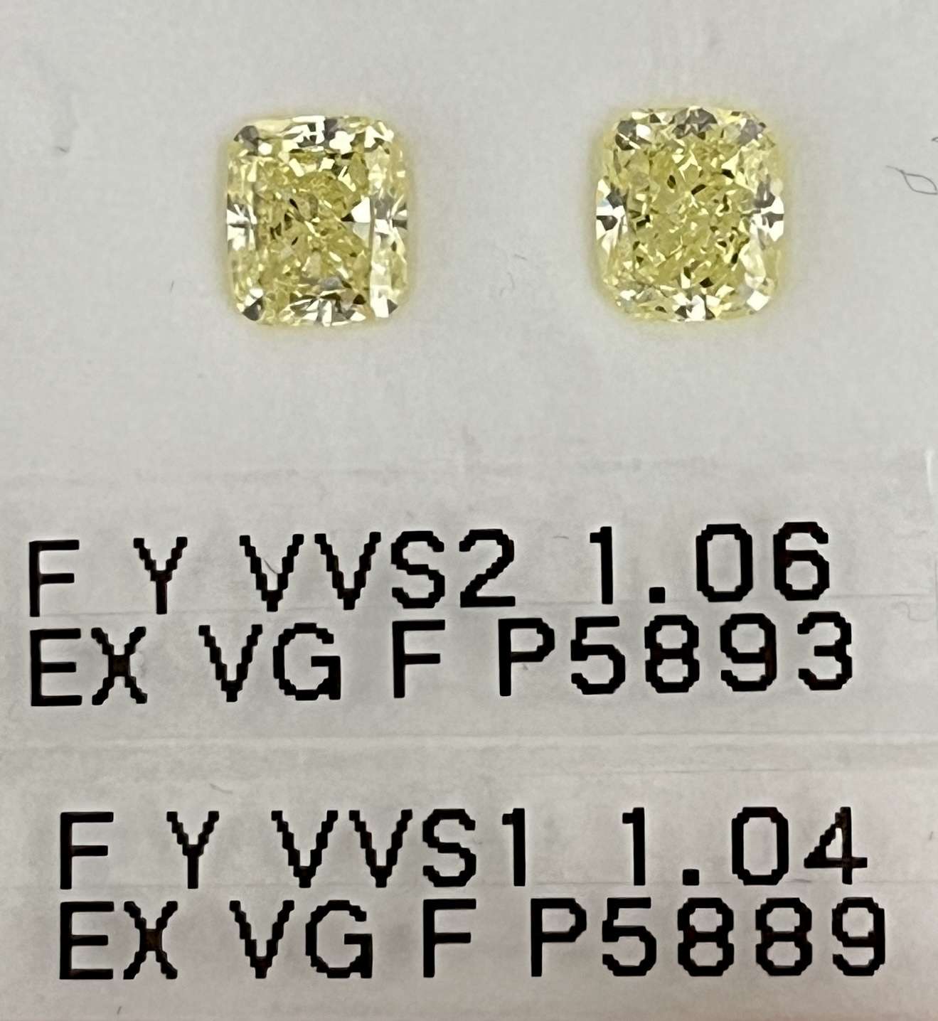 1.04ct Cushion SINGLE image 2 of 3