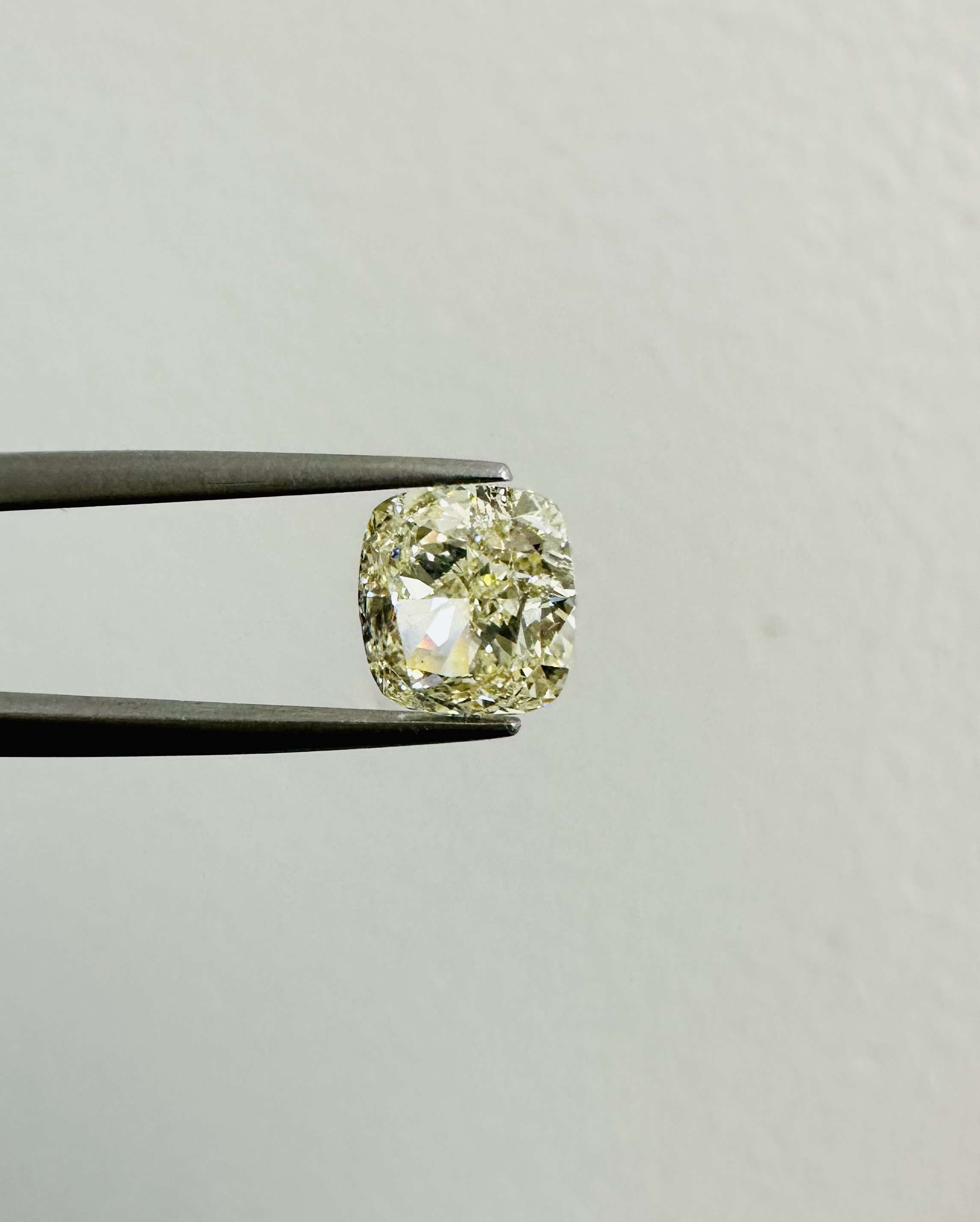 2.02ct Cushion SINGLE image 2 of 2