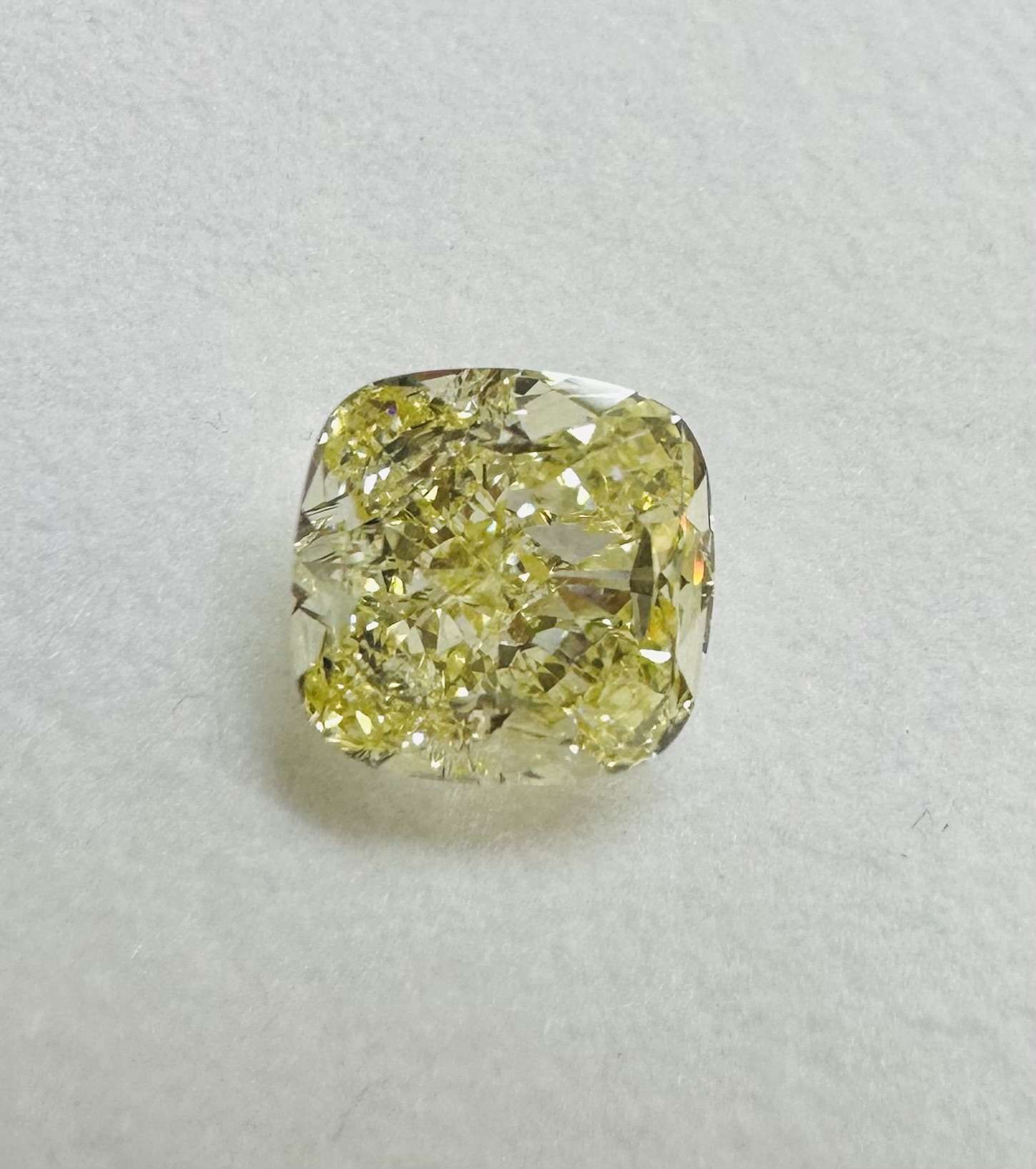 1.55ct Cushion SINGLE image 2 of 3