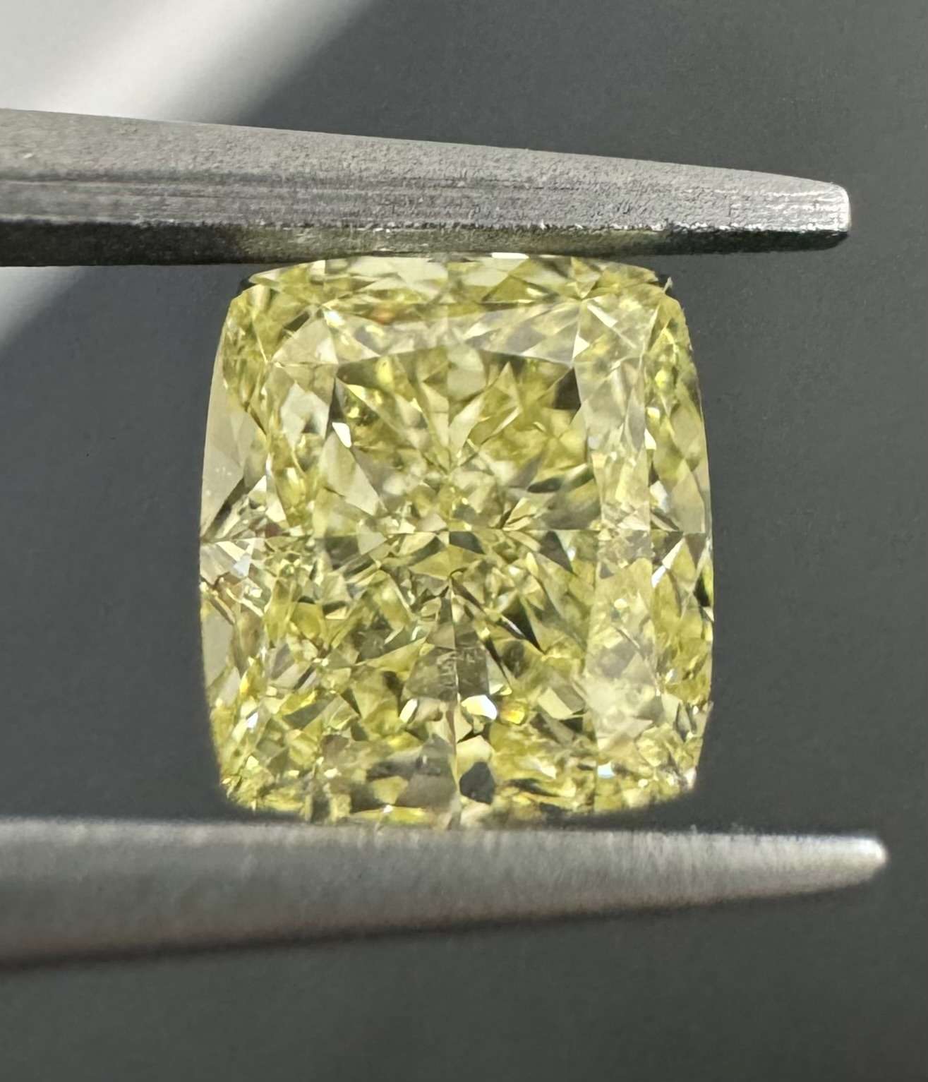 1.03ct Cushion SINGLE image 2 of 3