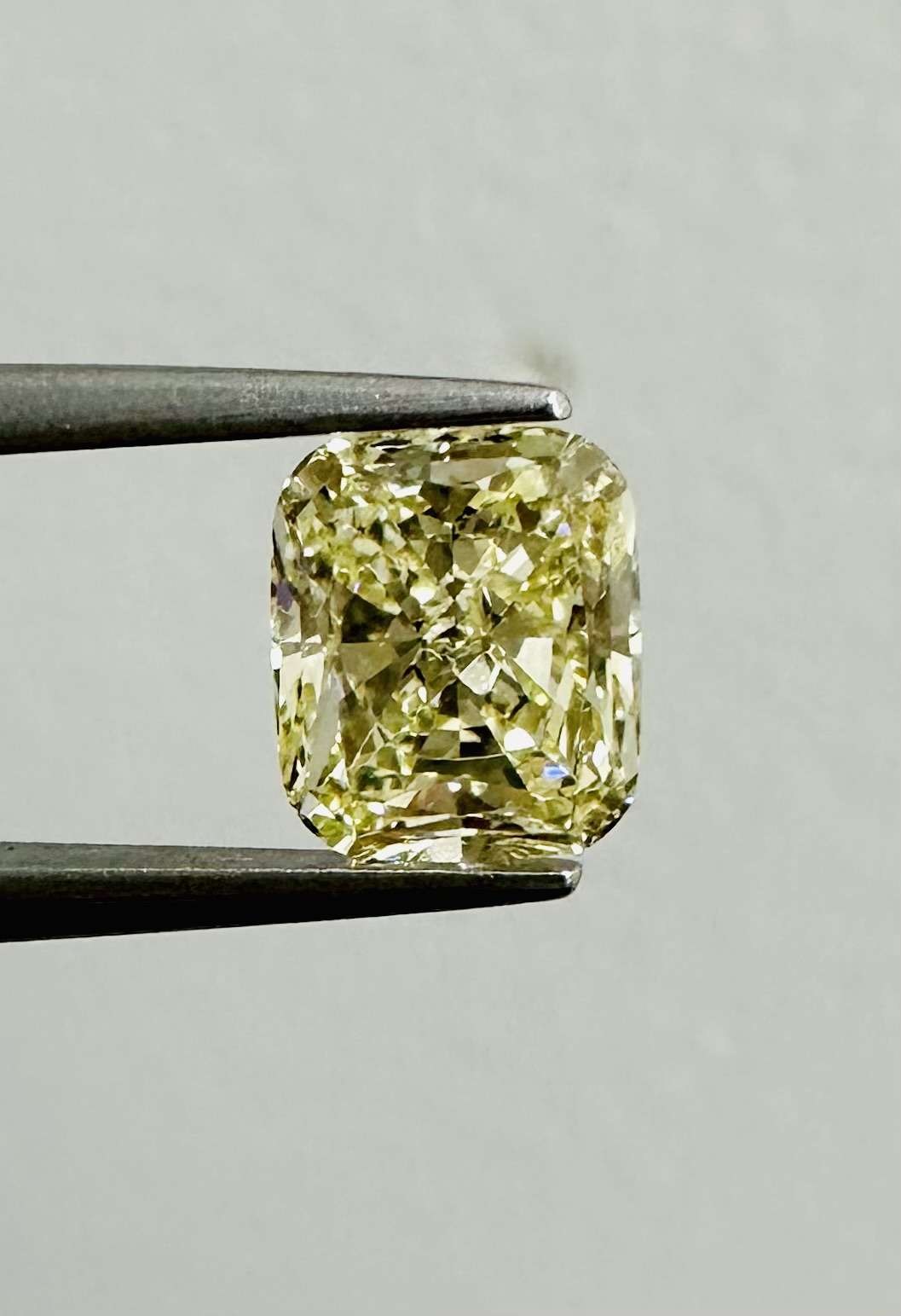1.53ct Cushion SINGLE image 2 of 3