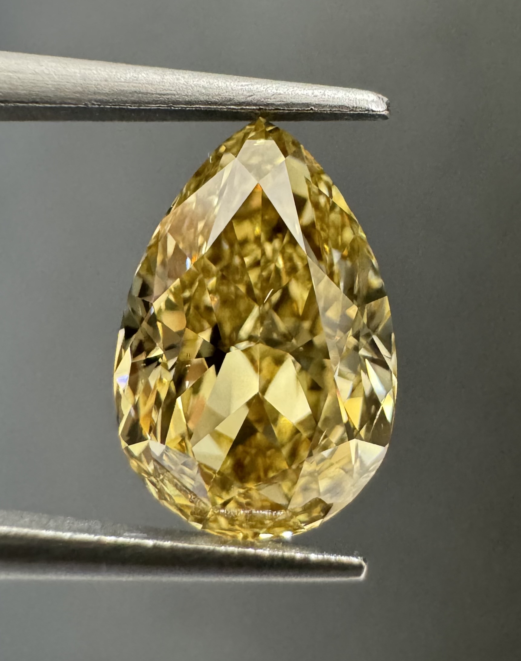 1.50ct Pear SINGLE image 2 of 3