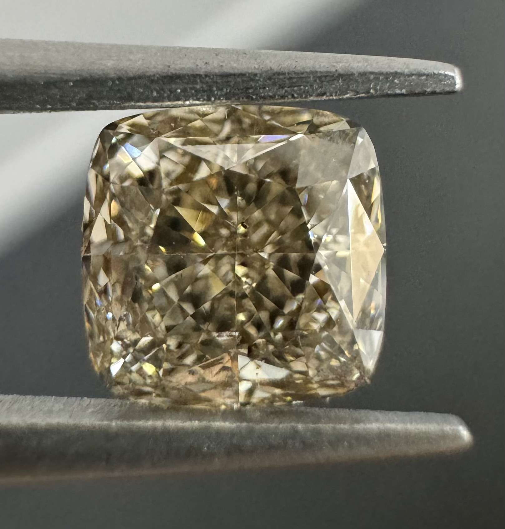 1.01ct Cushion SINGLE image 3 of 4
