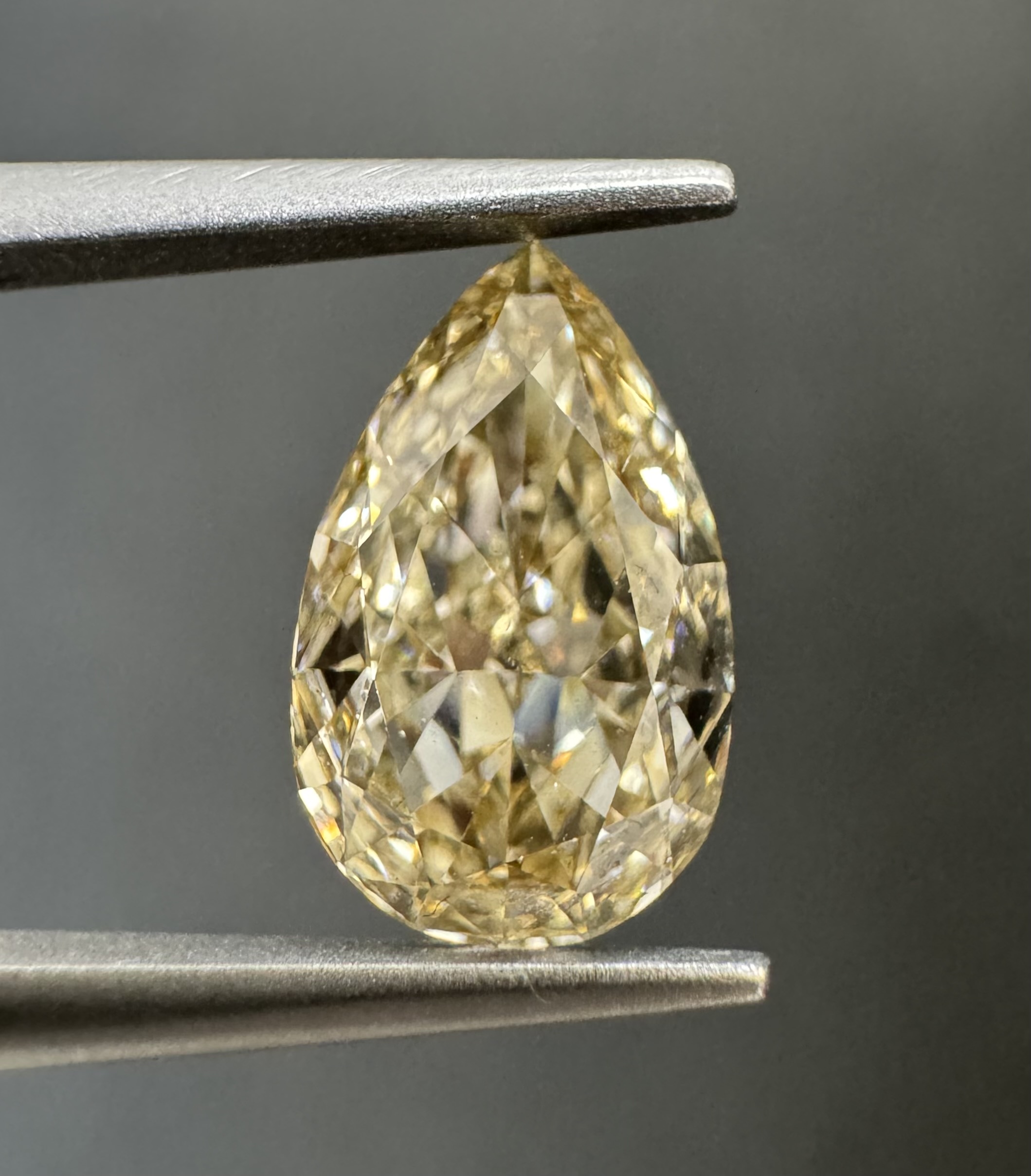 1.50ct Pear SINGLE image 2 of 3