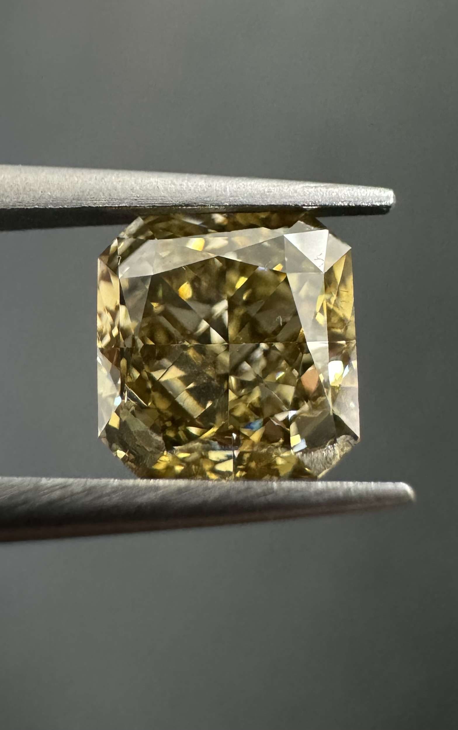 1.22ct Square SINGLE image 3 of 4