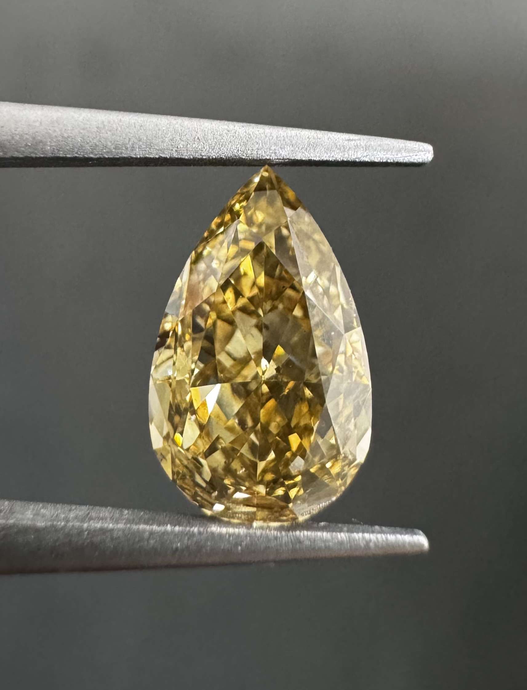 1.00ct Pear SINGLE image 3 of 4