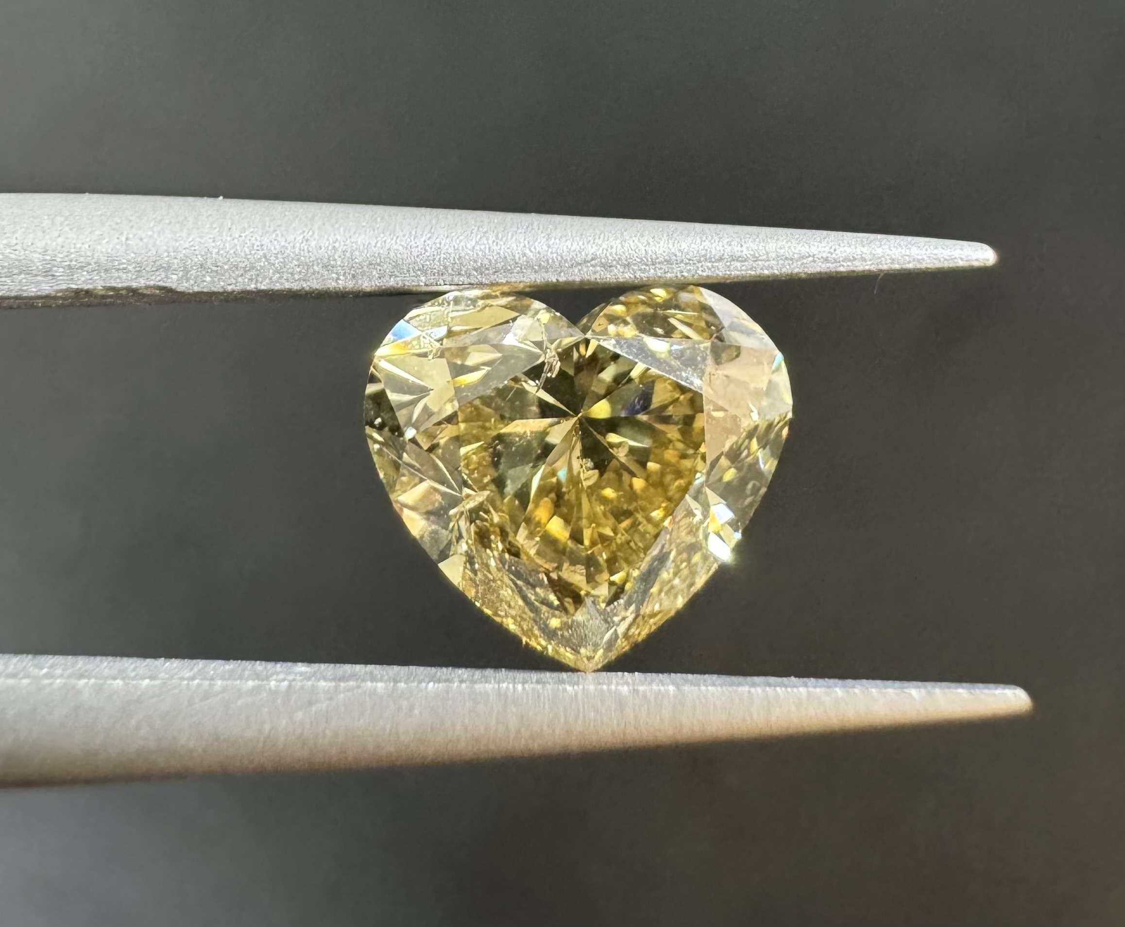 2.01ct Heart SINGLE image 3 of 4