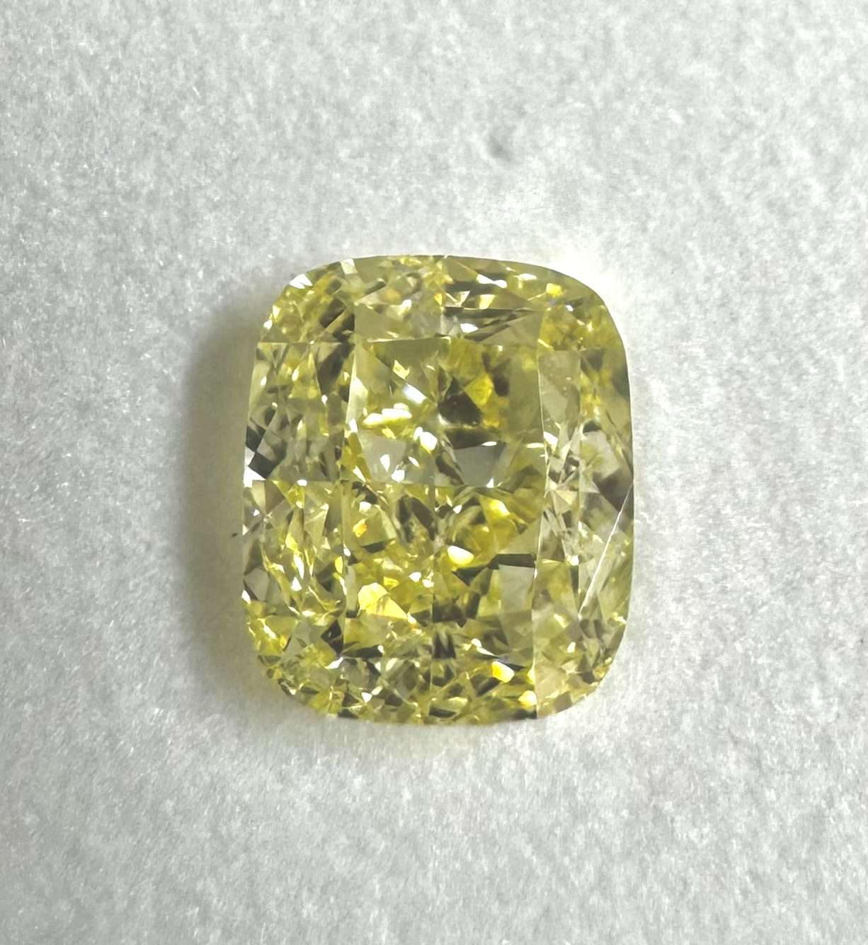 1.60ct Cushion SINGLE image 2 of 3