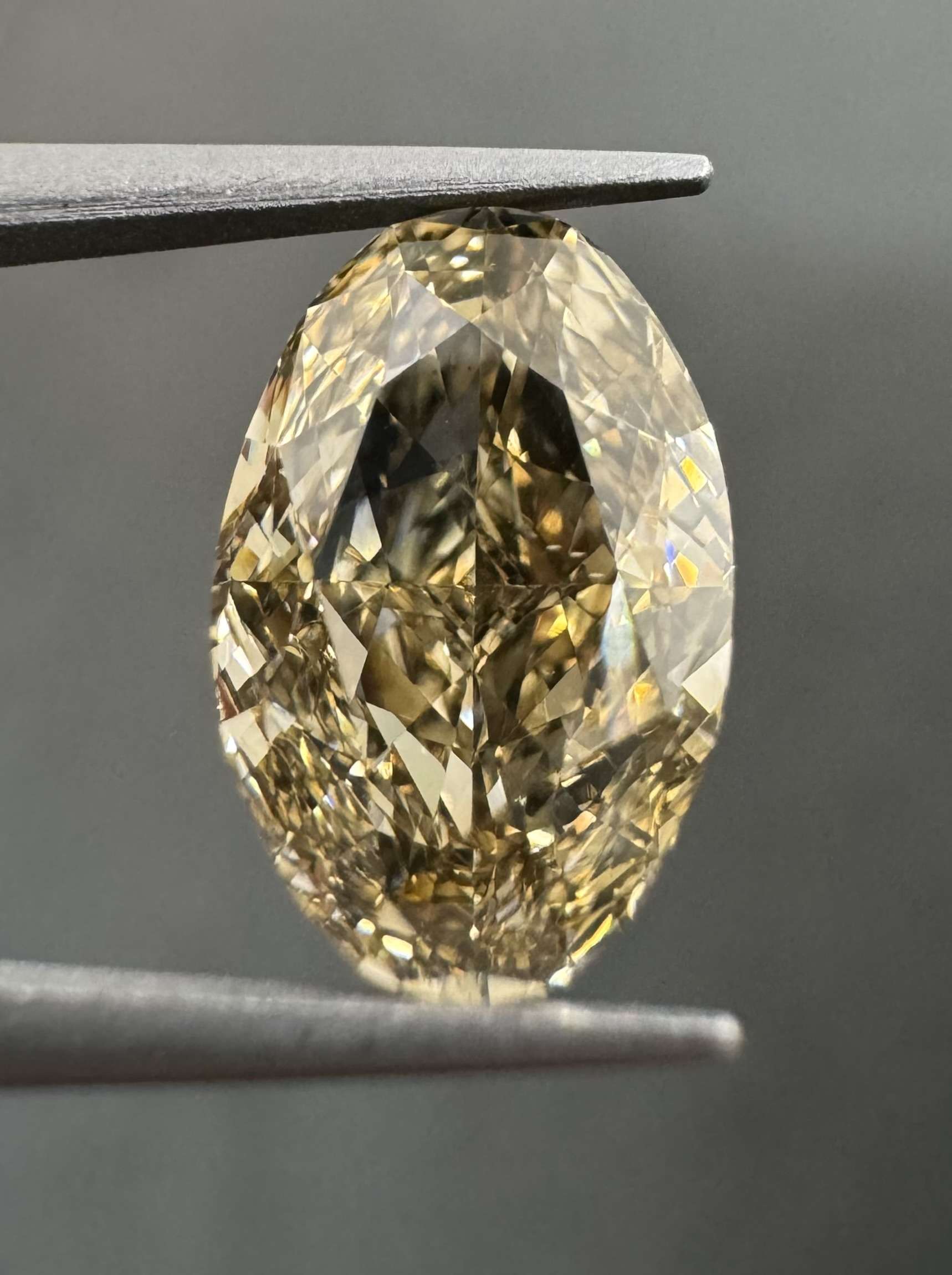 2.51ct Oval SINGLE image 2 of 3
