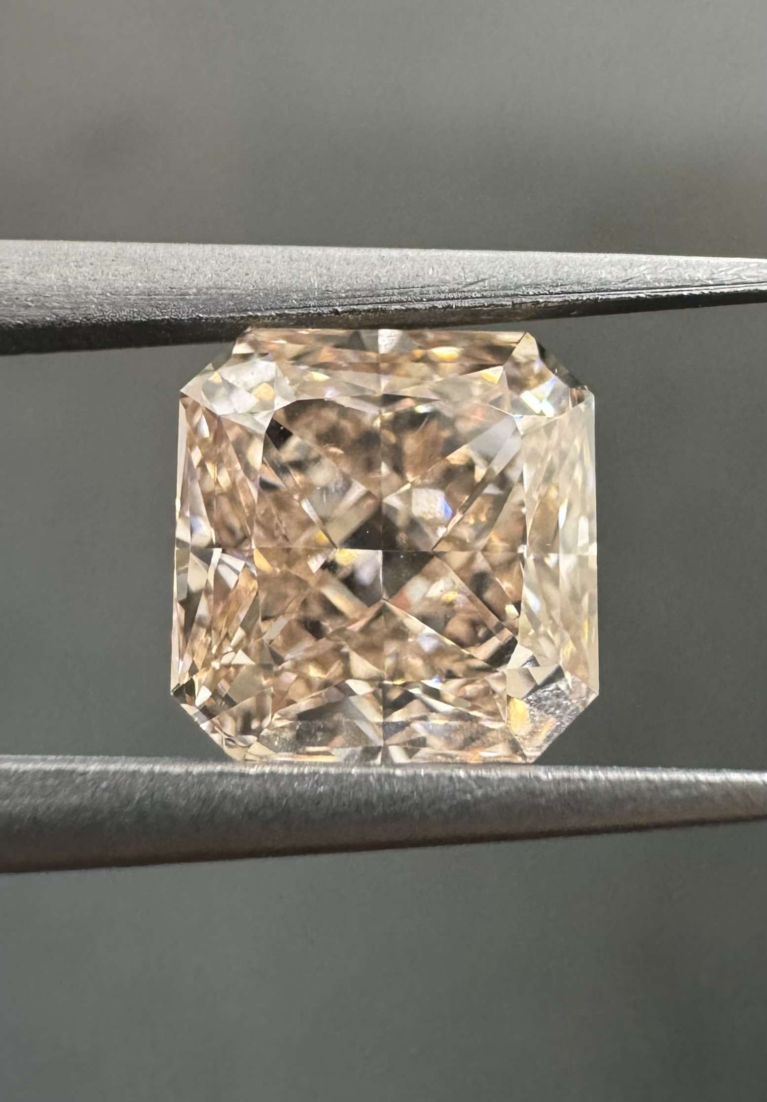 2.00ct Square SINGLE image 2 of 3