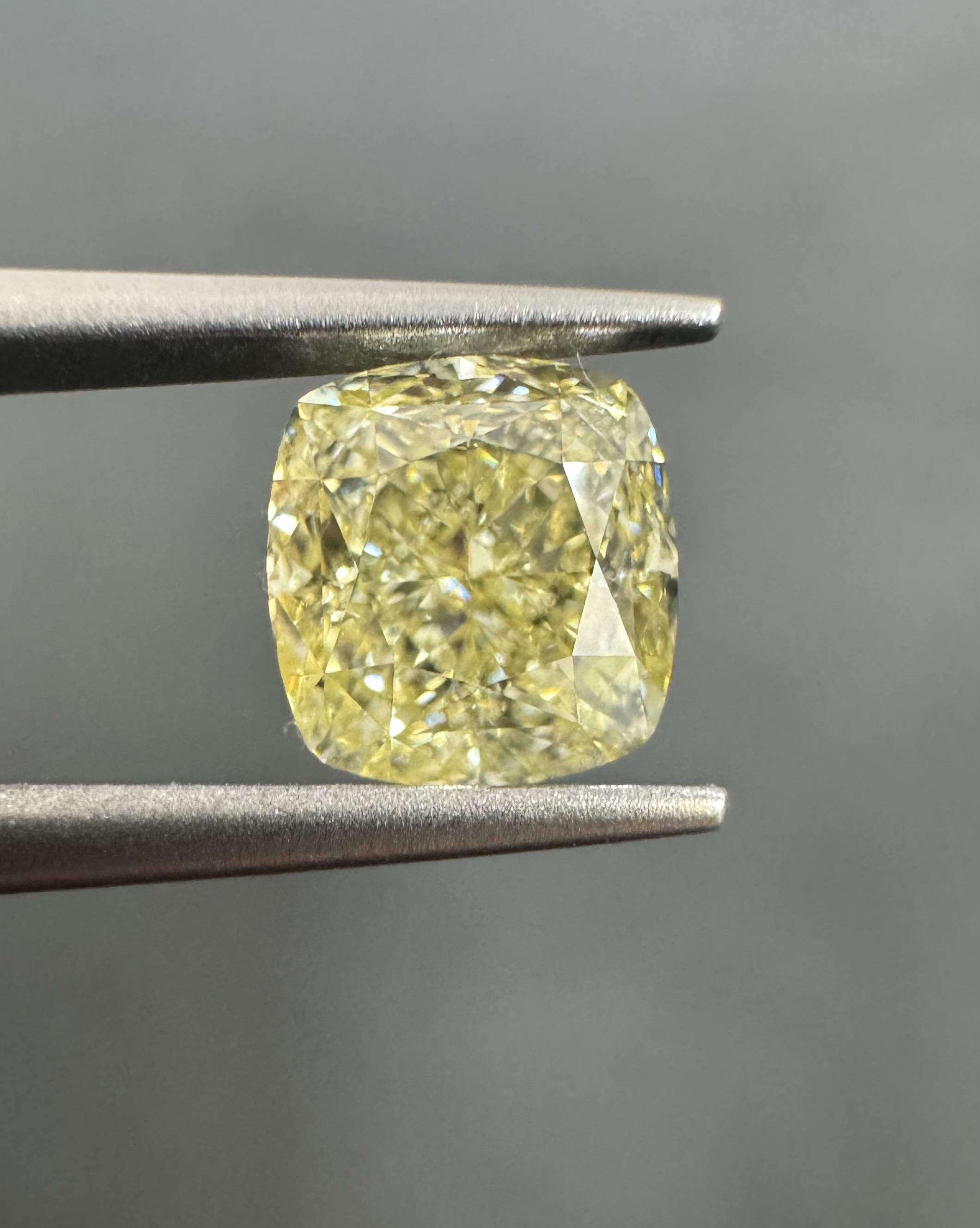 1.31ct Cushion SINGLE image 2 of 3