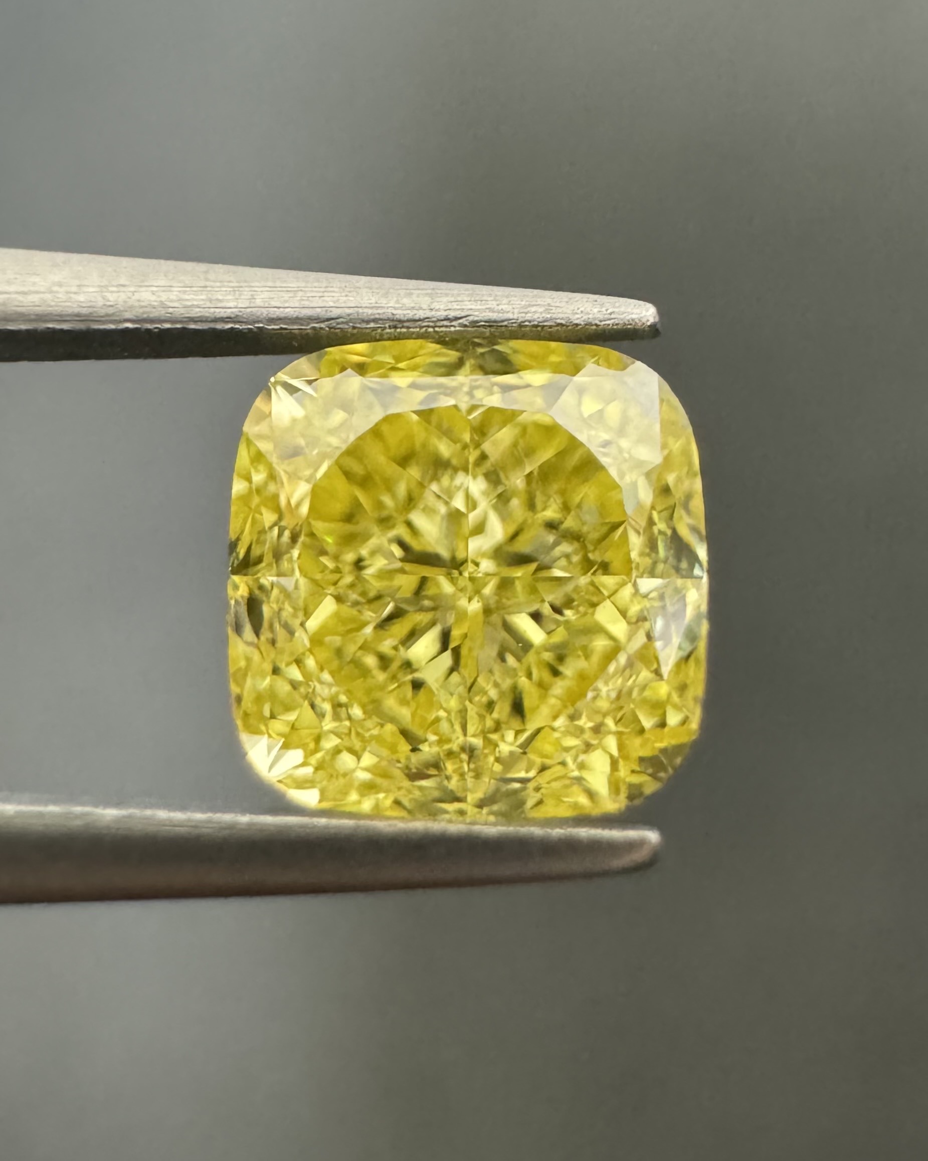 1.32ct Cushion SINGLE image 2 of 3