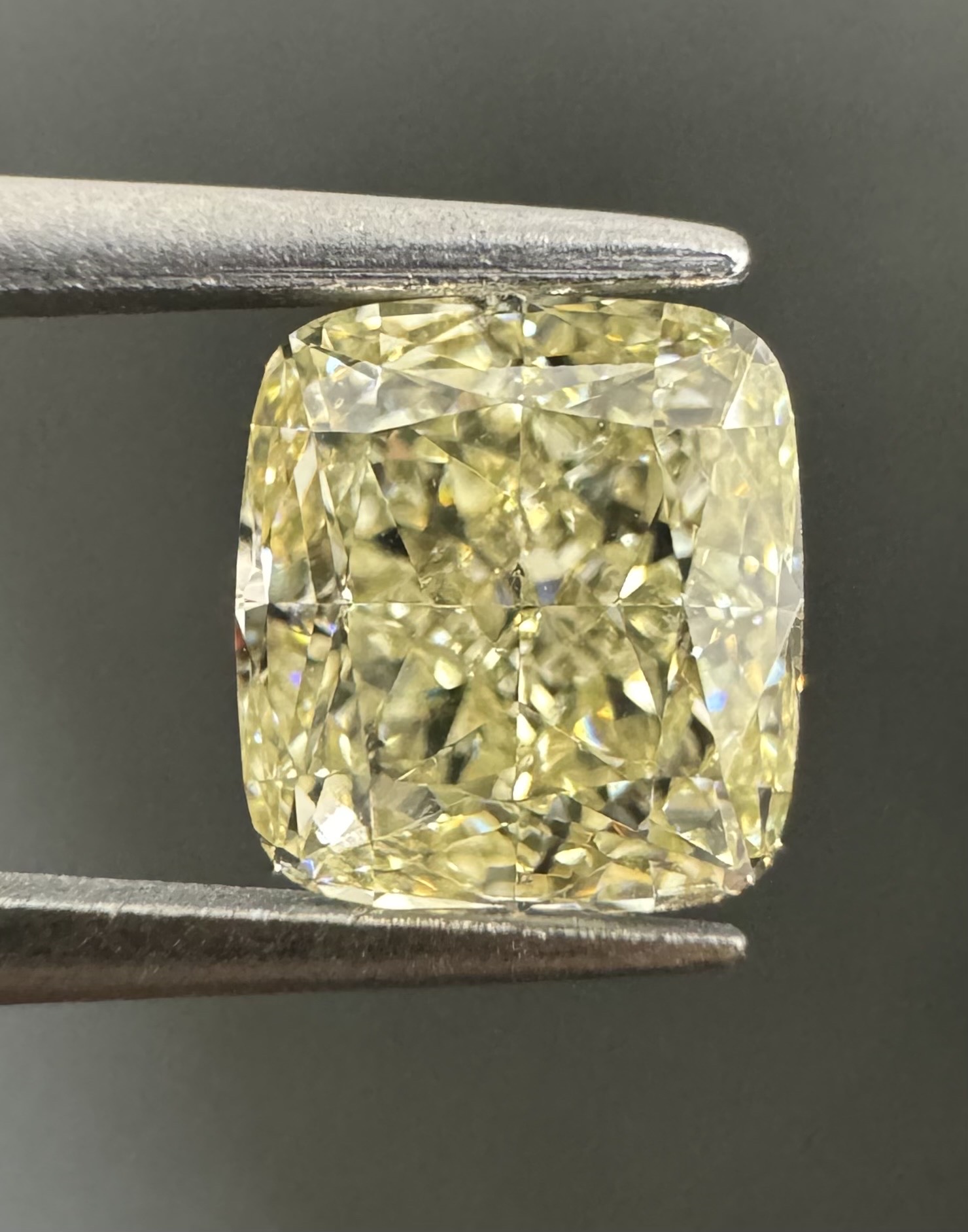 1.01ct Cushion SINGLE image 3 of 4