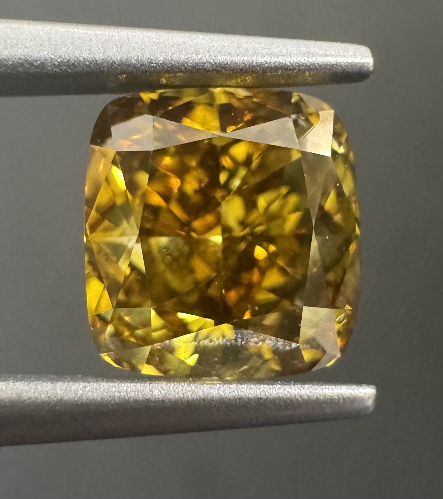 1.33ct Cushion SINGLE image 2 of 3