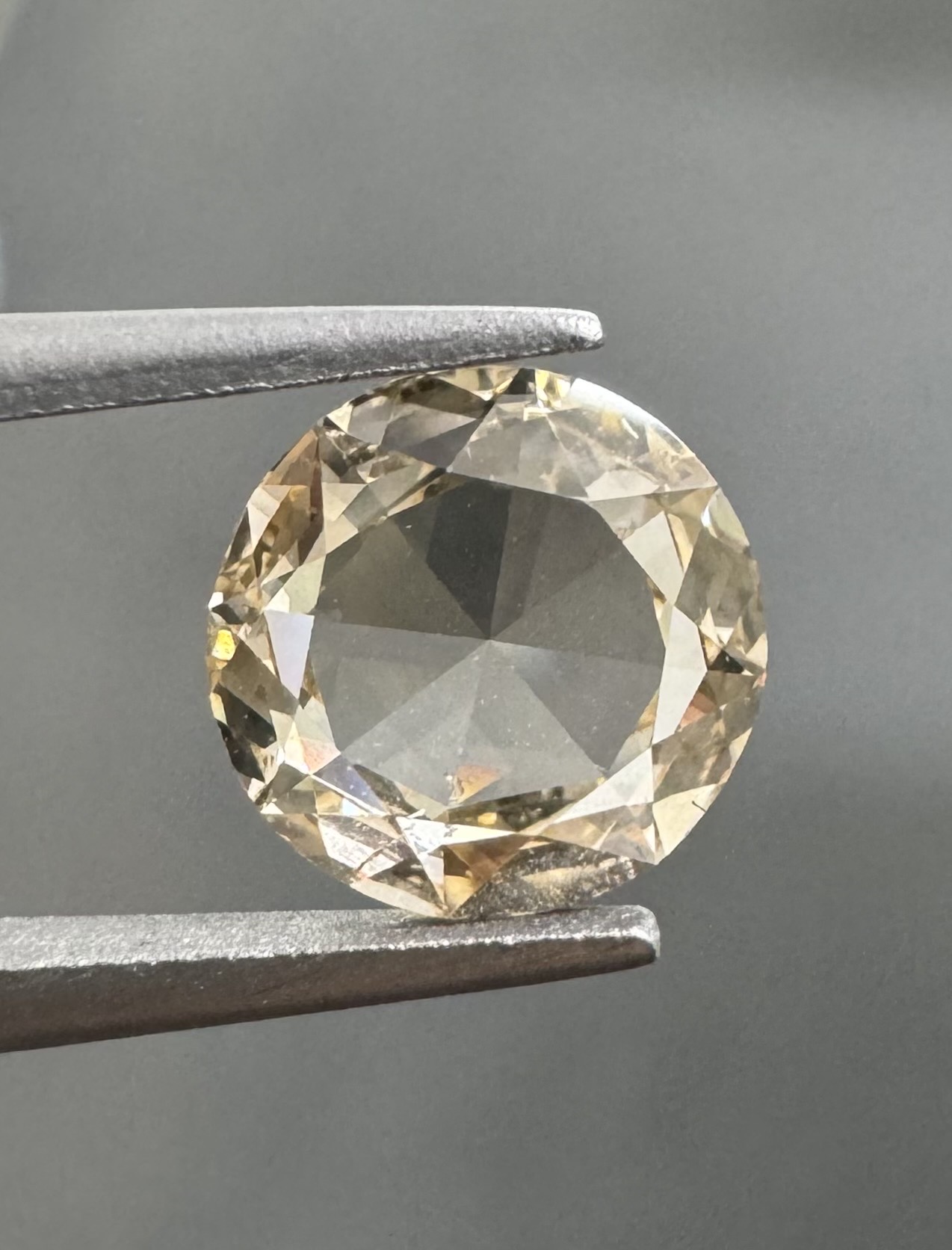 1.01ct Round SINGLE image 2 of 3