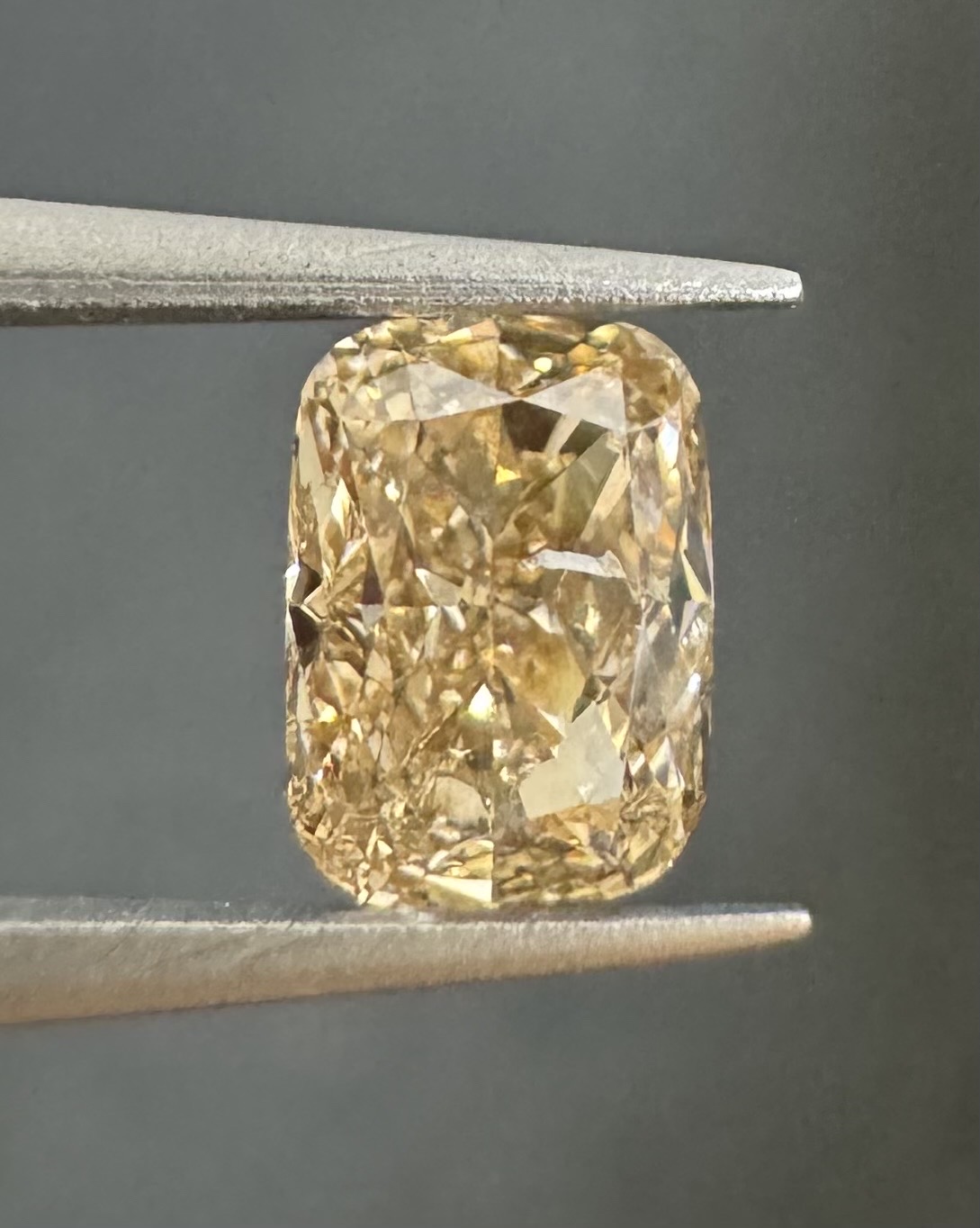 1.03ct Cushion SINGLE image 3 of 4
