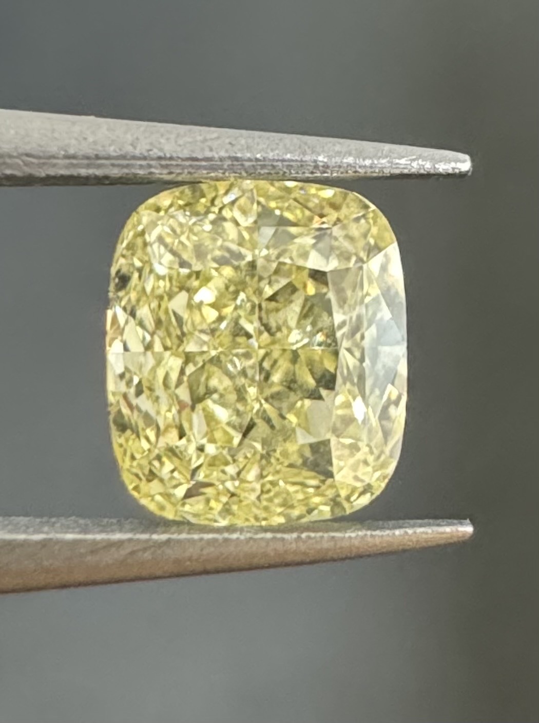 1.11ct Cushion SINGLE image 2 of 2