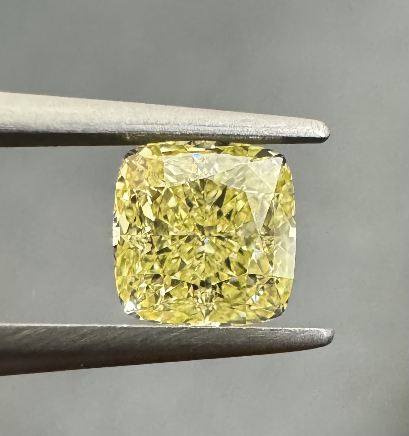 1.26ct Cushion SINGLE image 2 of 3