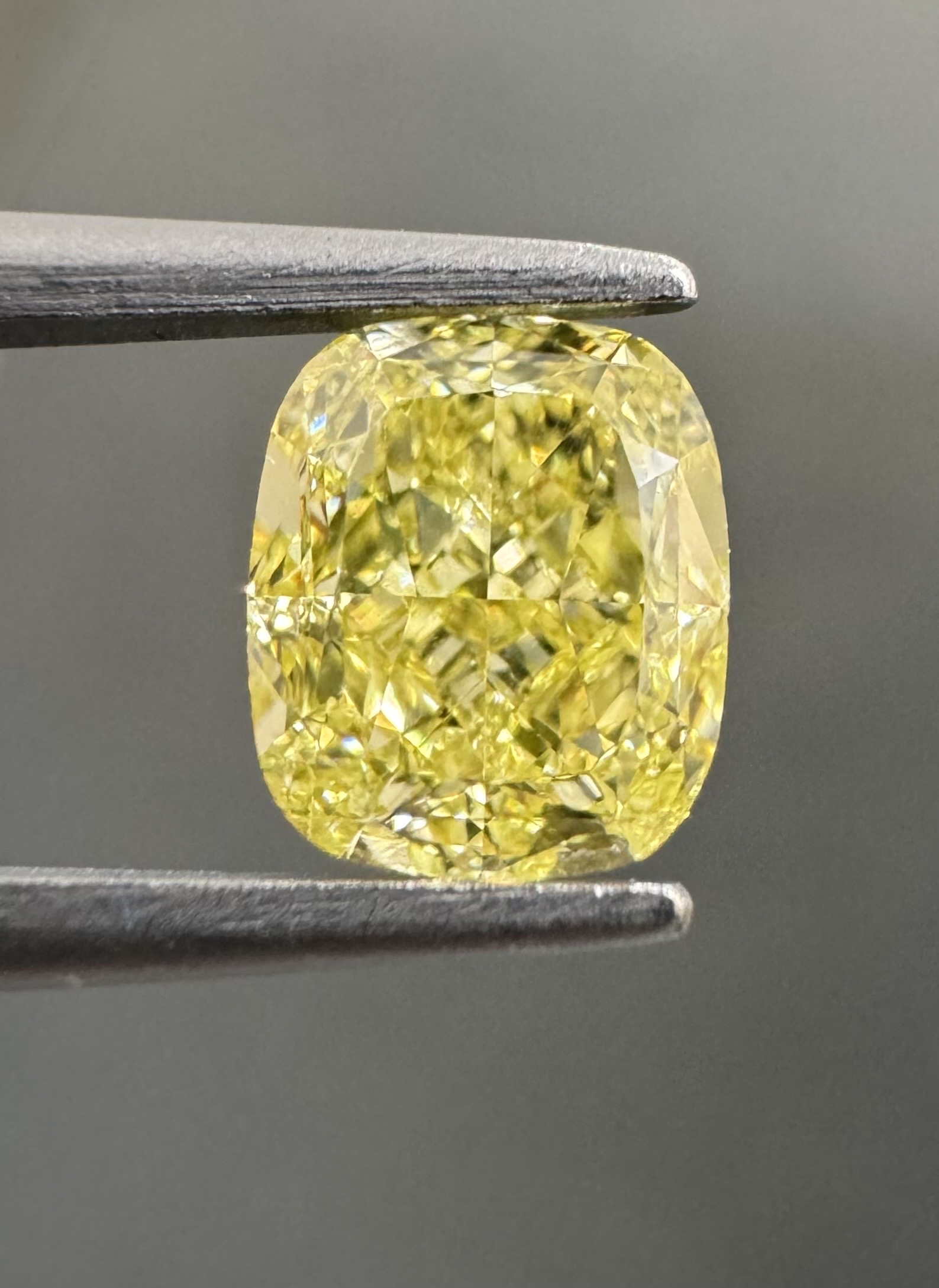 1.07ct Cushion SINGLE image 2 of 3