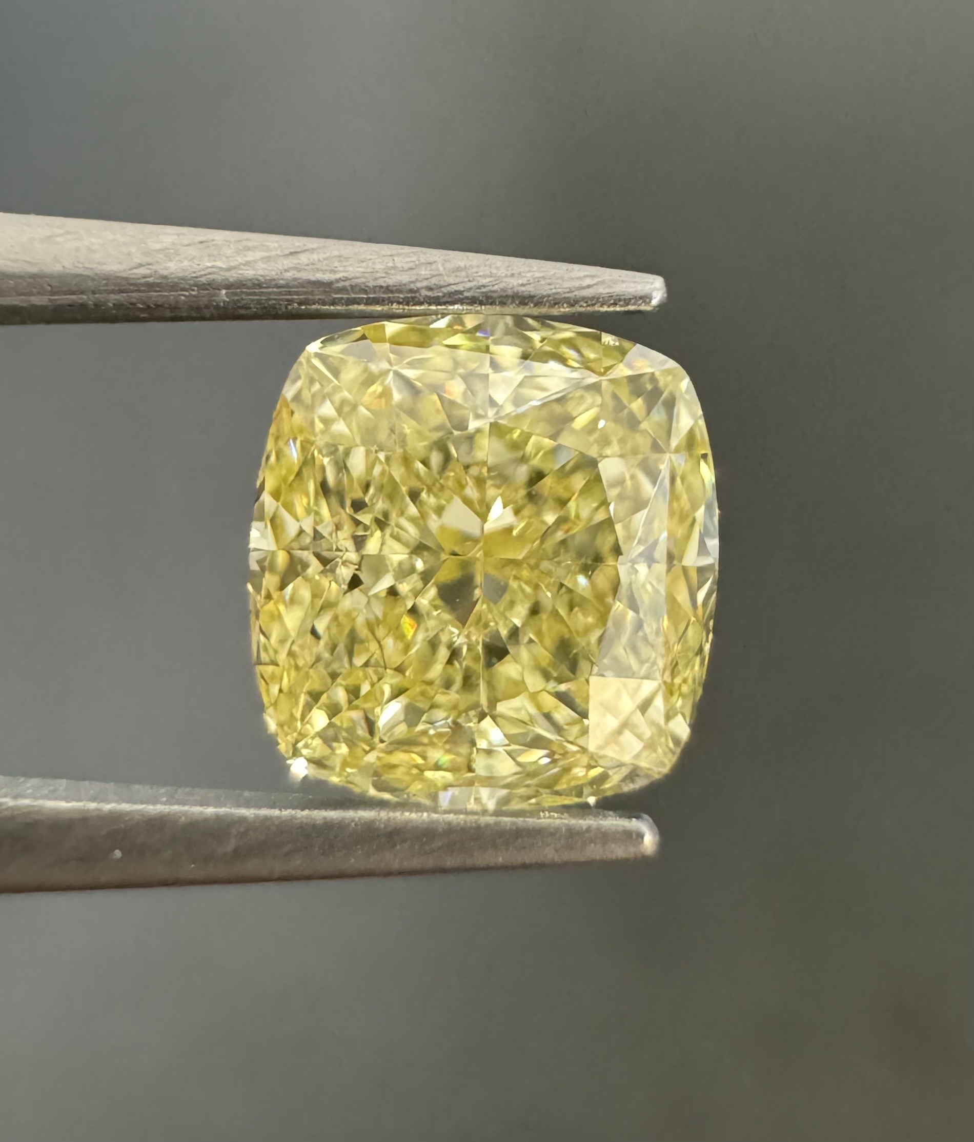 1.11ct Cushion SINGLE image 2 of 3