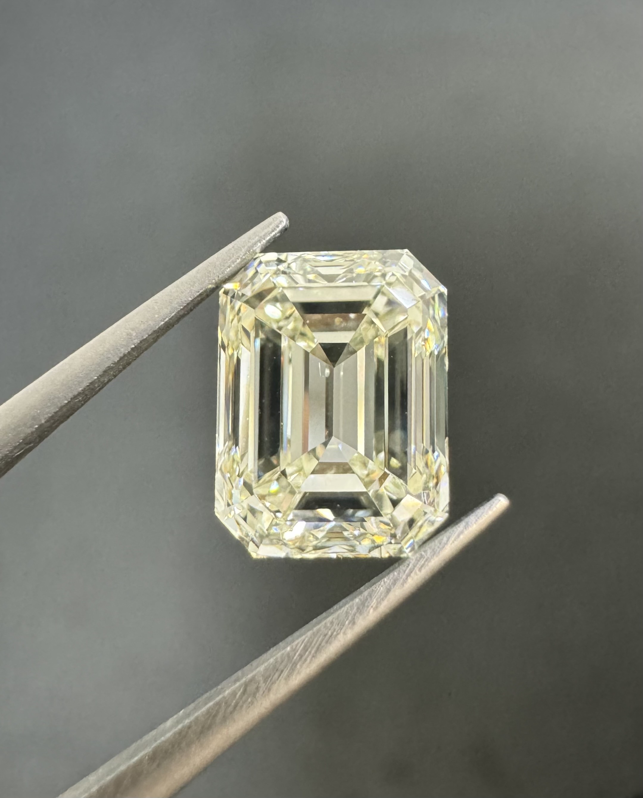 3.01ct Emerald Cut SINGLE image 2 of 3