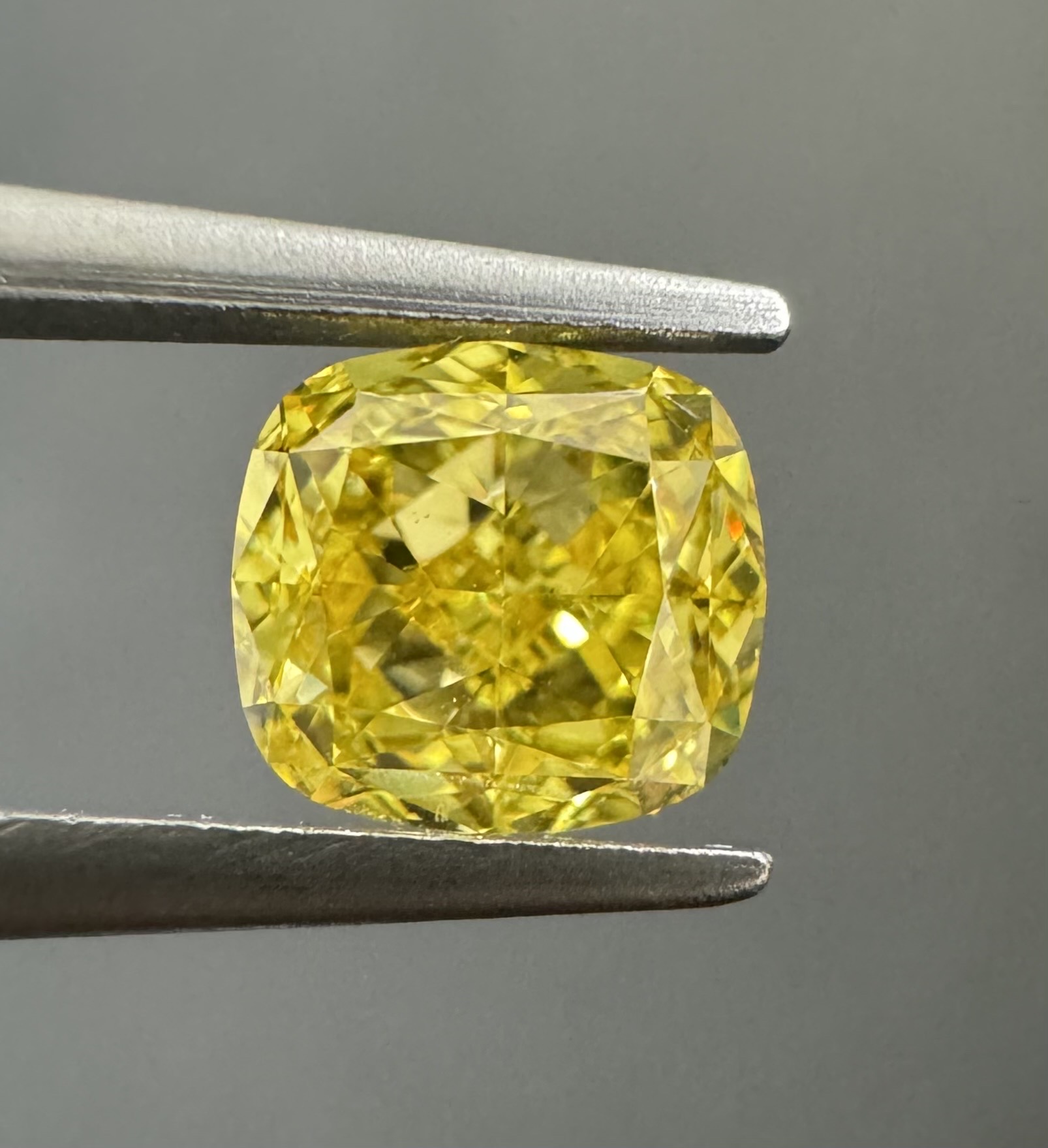 0.64ct Cushion SINGLE image 2 of 3