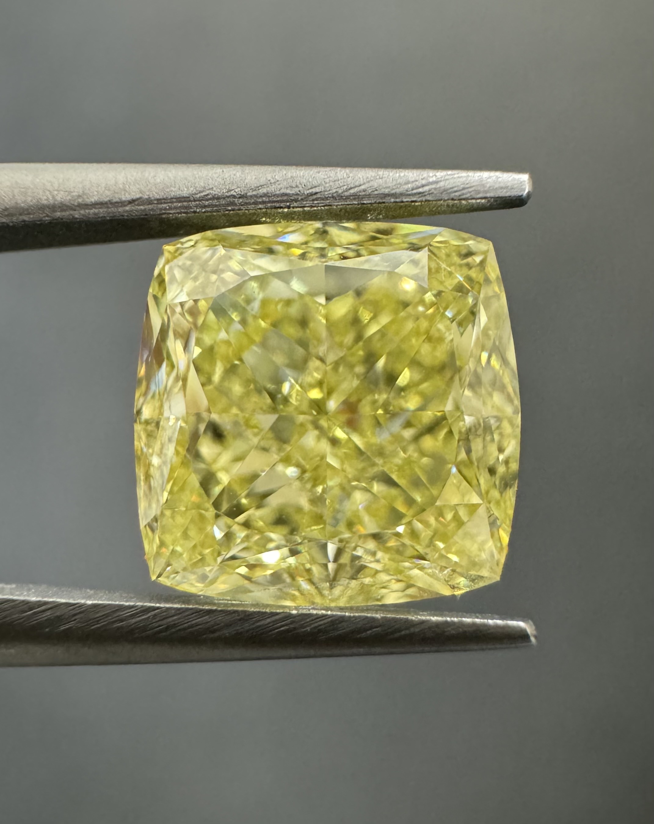 3.51ct Cushion SINGLE image 2 of 3