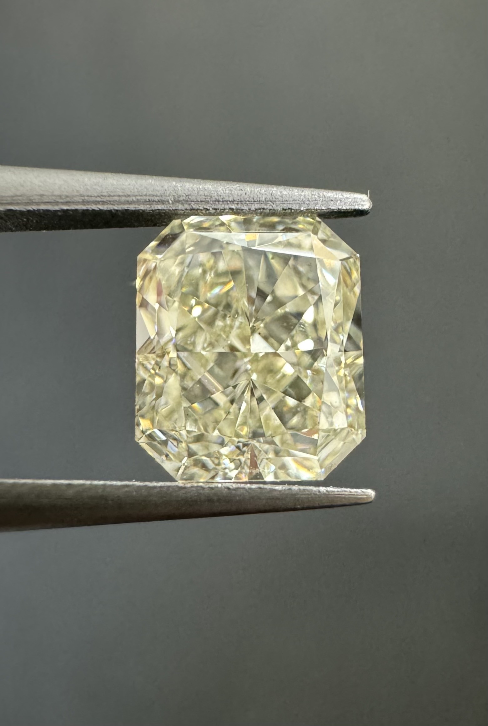 1.01ct Radiant SINGLE image 3 of 4
