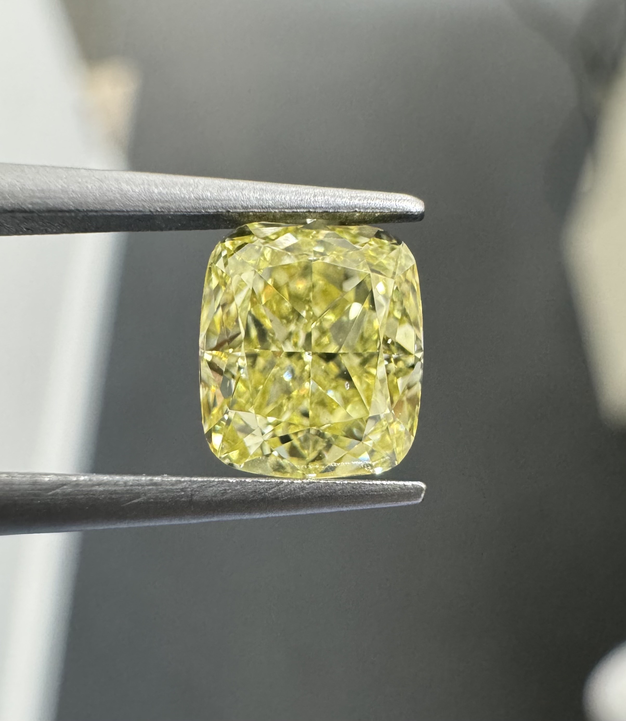 1.00ct Cushion SINGLE image 2 of 3