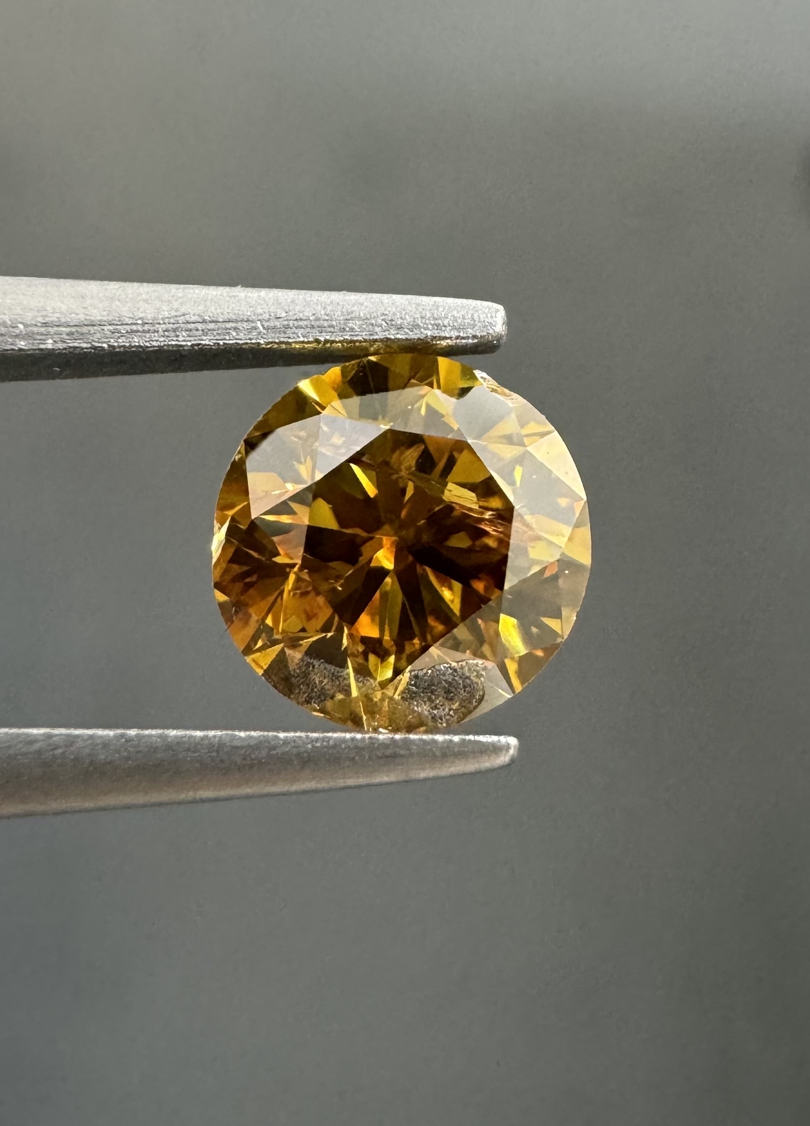 0.74ct Round SINGLE image 2 of 3