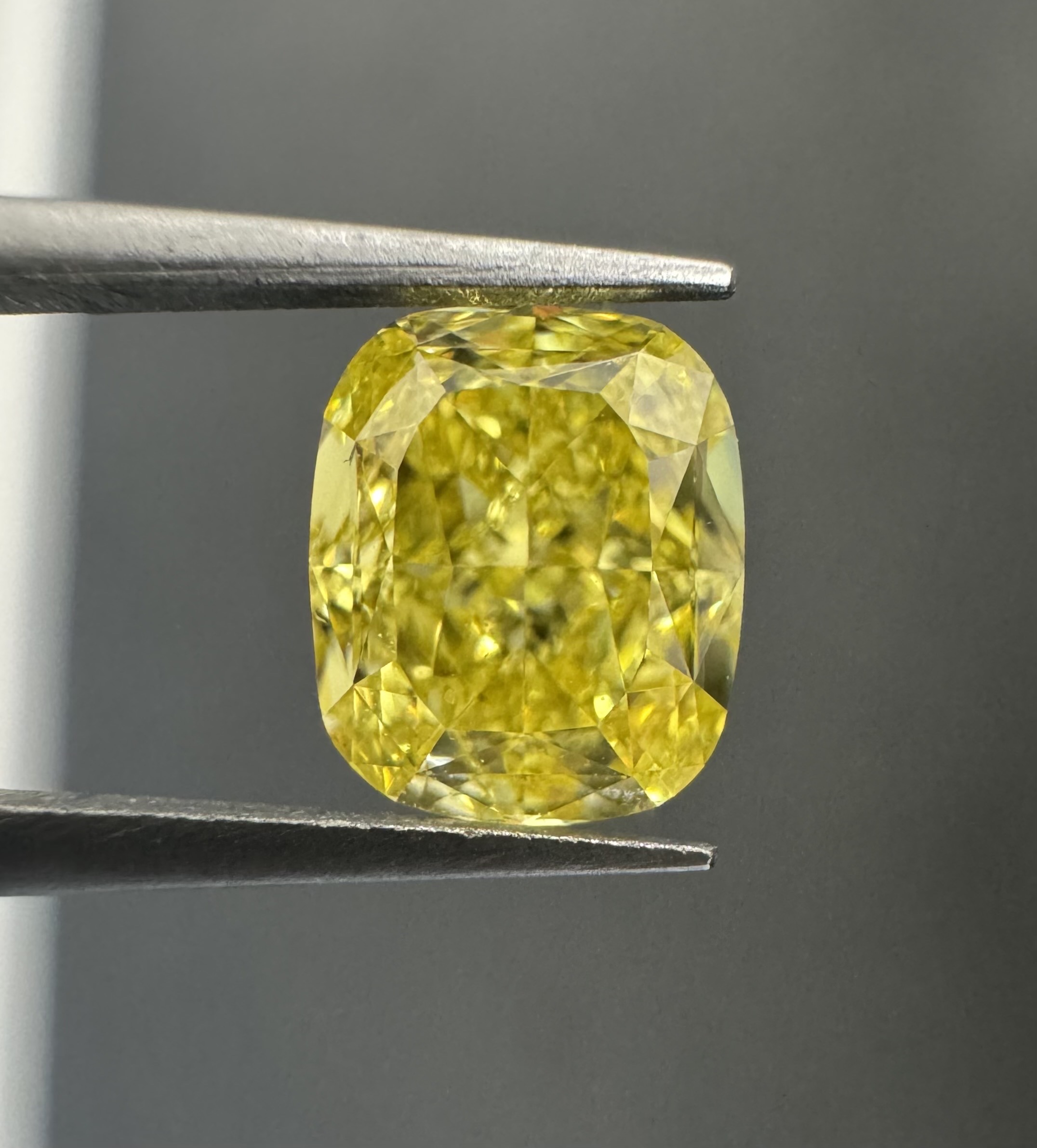 1.03ct Cushion SINGLE image 2 of 3