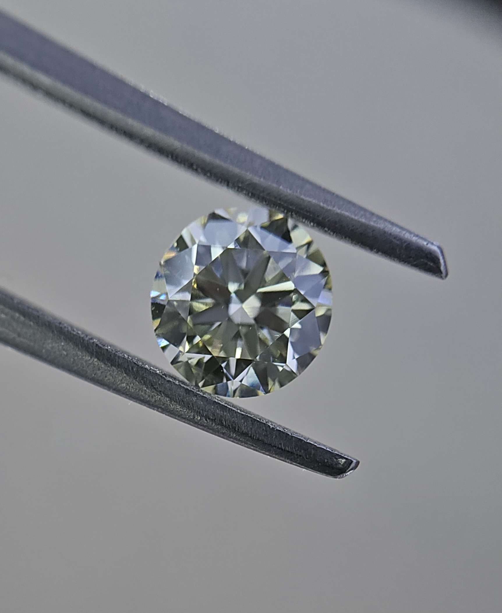 0.55ct Round SINGLE image 2 of 3
