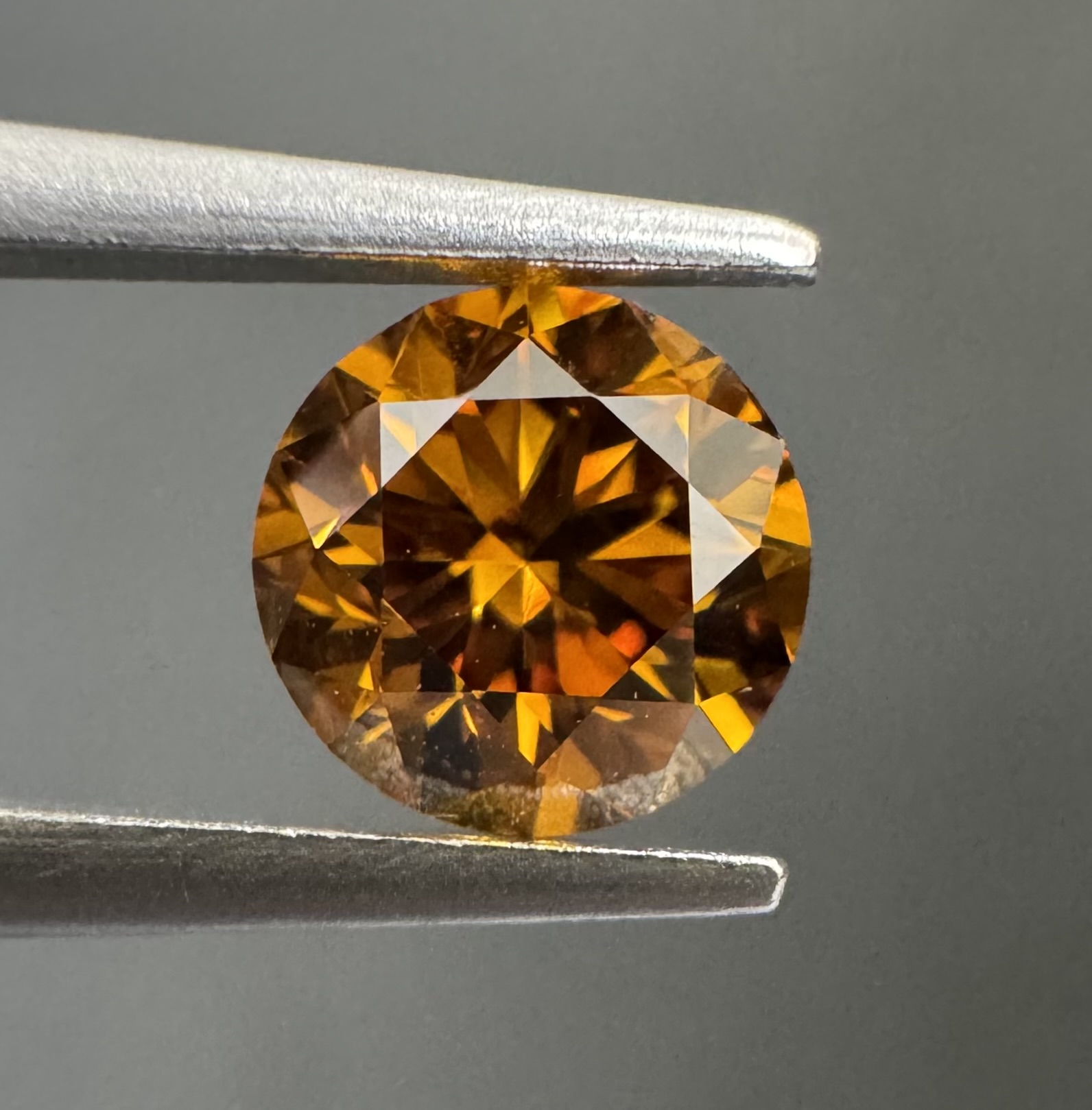 0.51ct Round SINGLE image 2 of 3