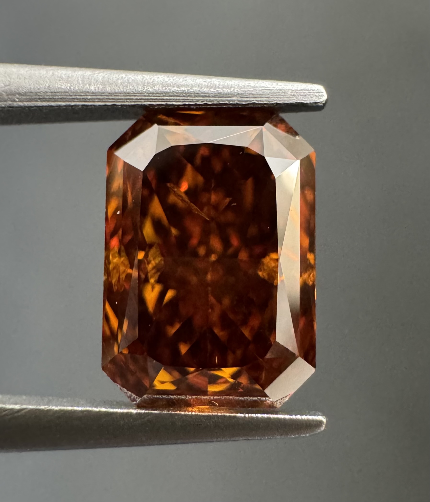 1.03ct Radiant SINGLE image 2 of 2