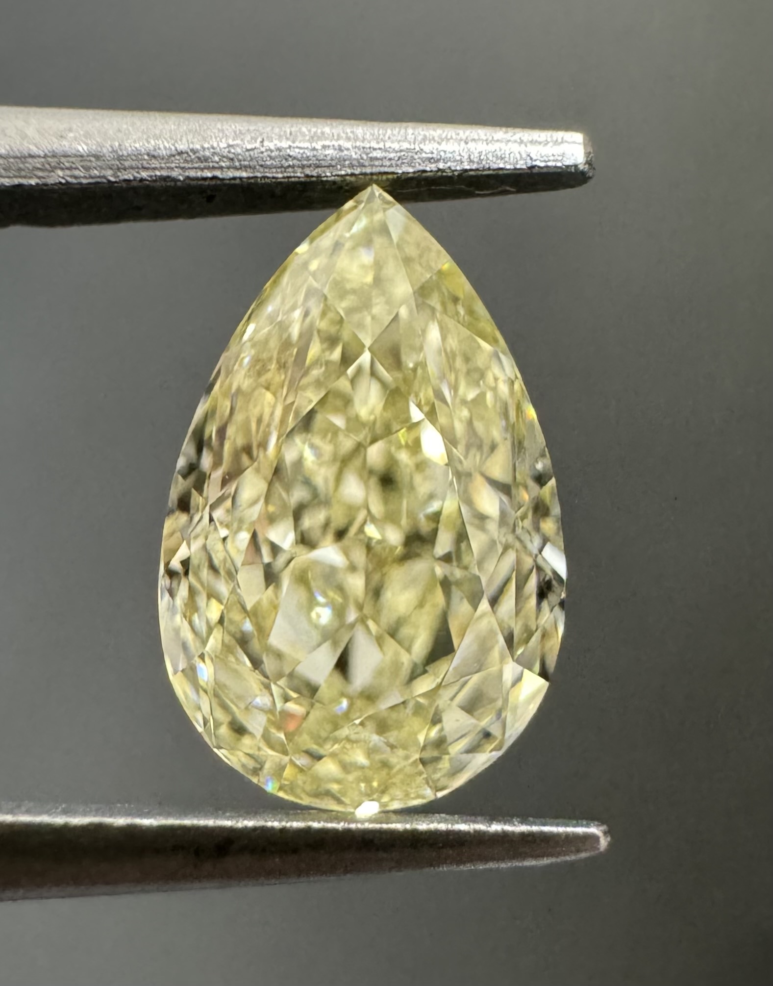 1.02ct Pear SINGLE image 2 of 3