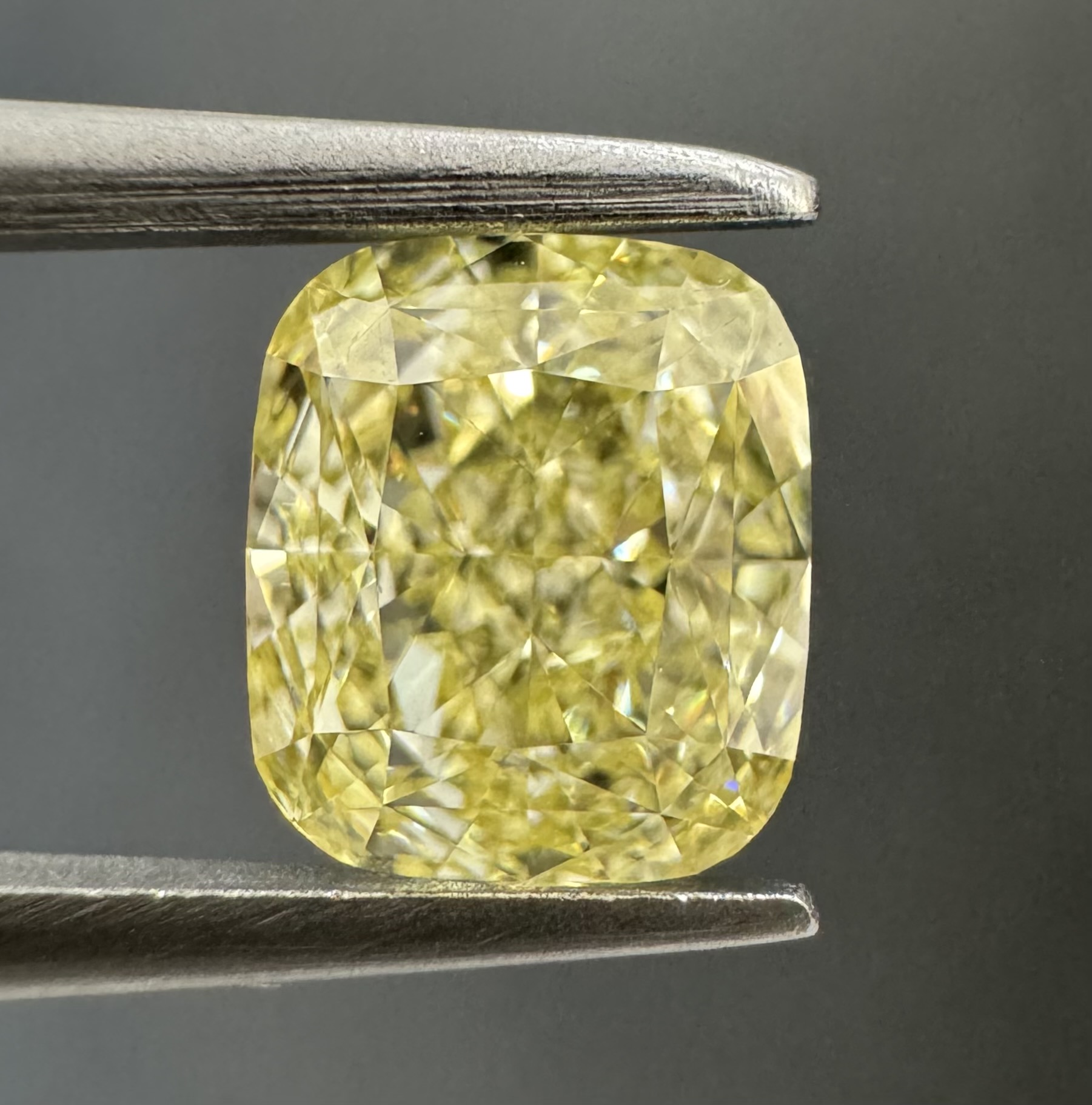 1.20ct Cushion SINGLE image 2 of 3