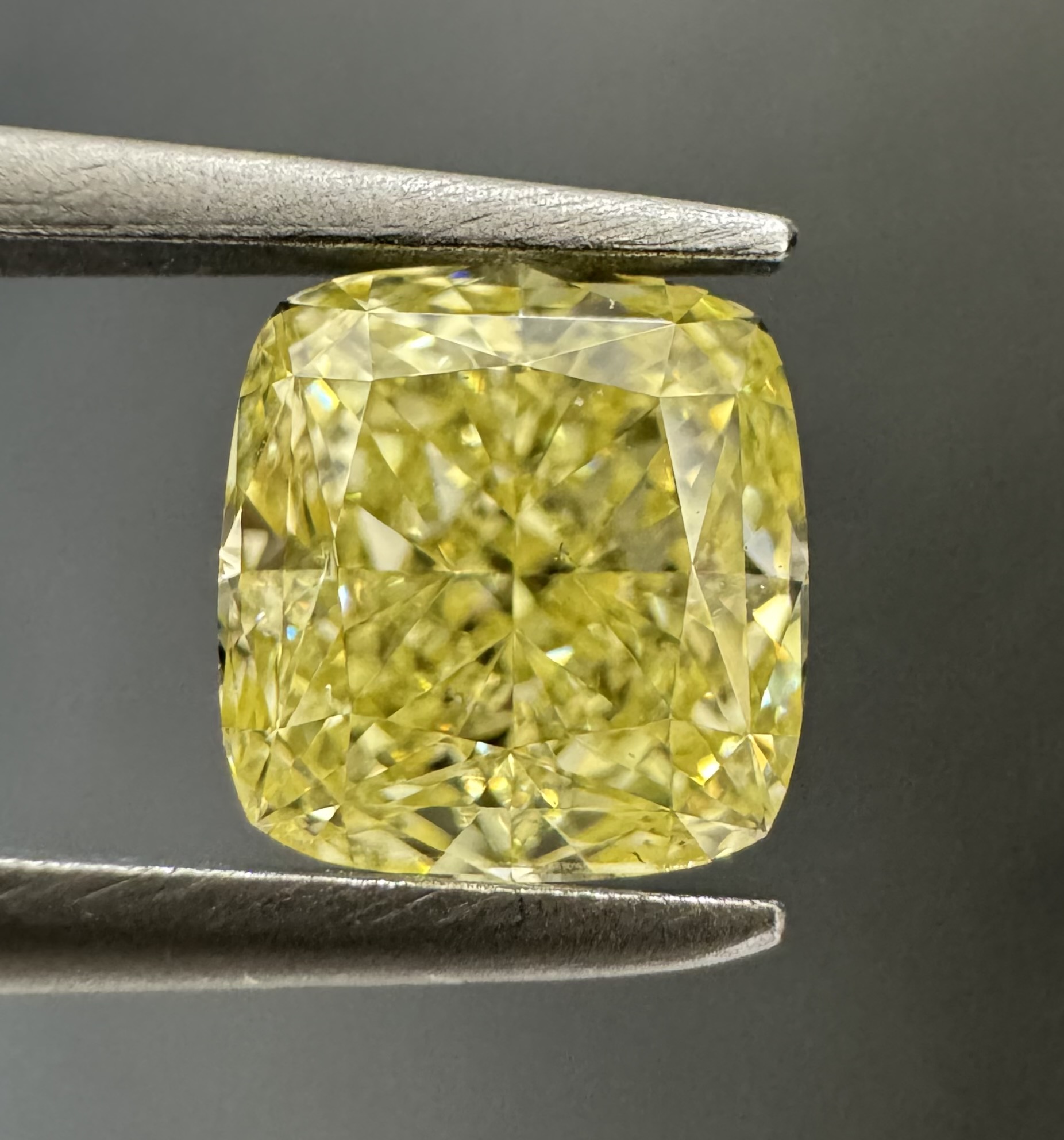 1.21ct Cushion SINGLE image 2 of 3
