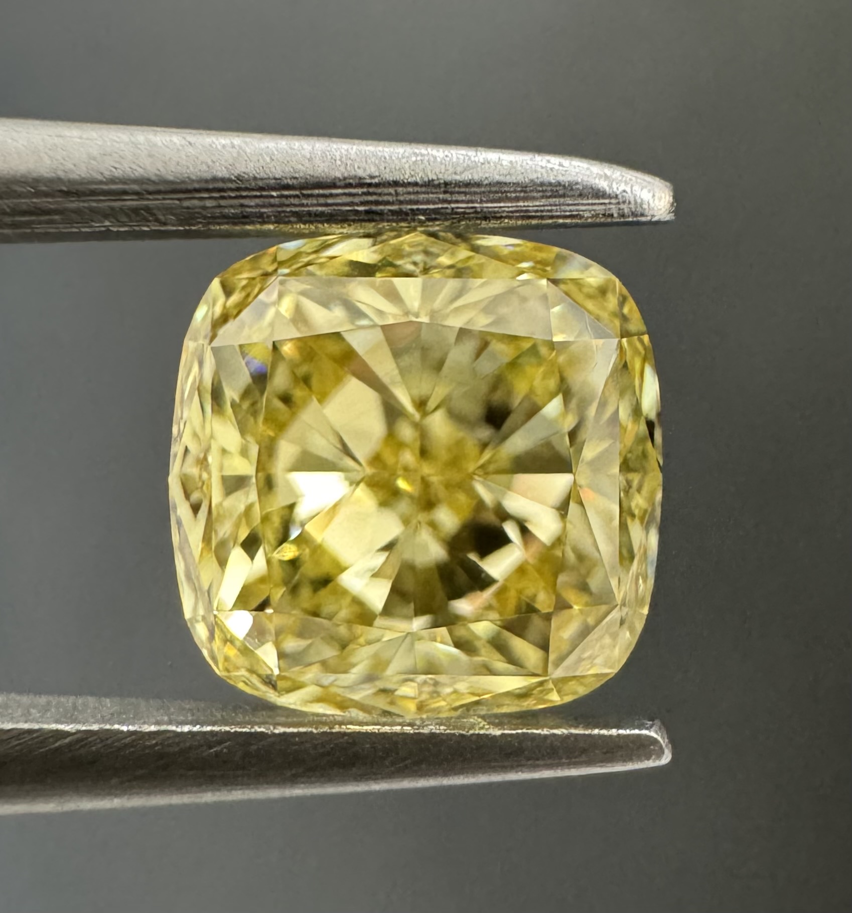1.21ct Cushion SINGLE image 2 of 3