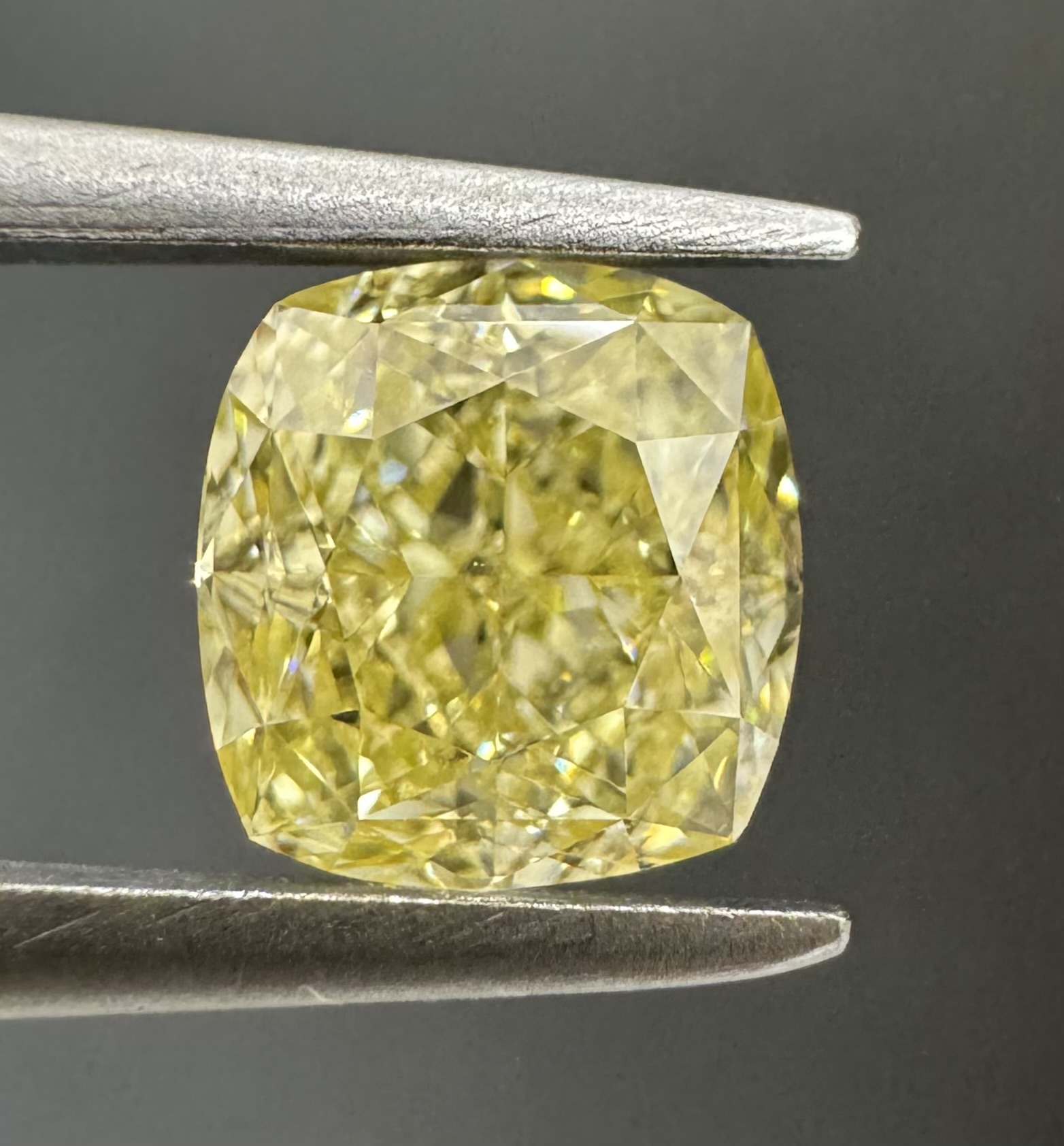 1.31ct Cushion SINGLE image 2 of 3