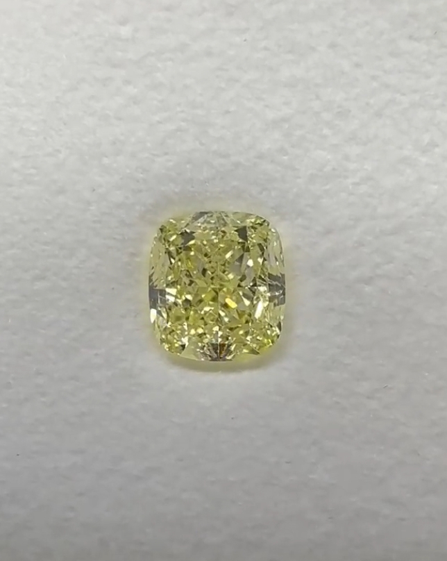 1.50ct Cushion SINGLE image 2 of 3